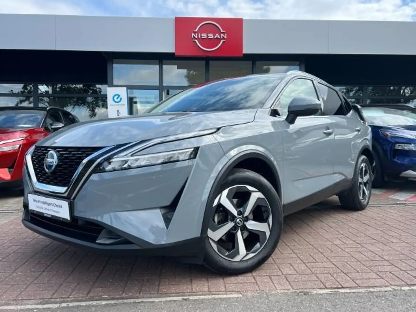 Nissan Qashqai Premiere Edition *Automatik*AHK*inkl. WK Grijs - 2