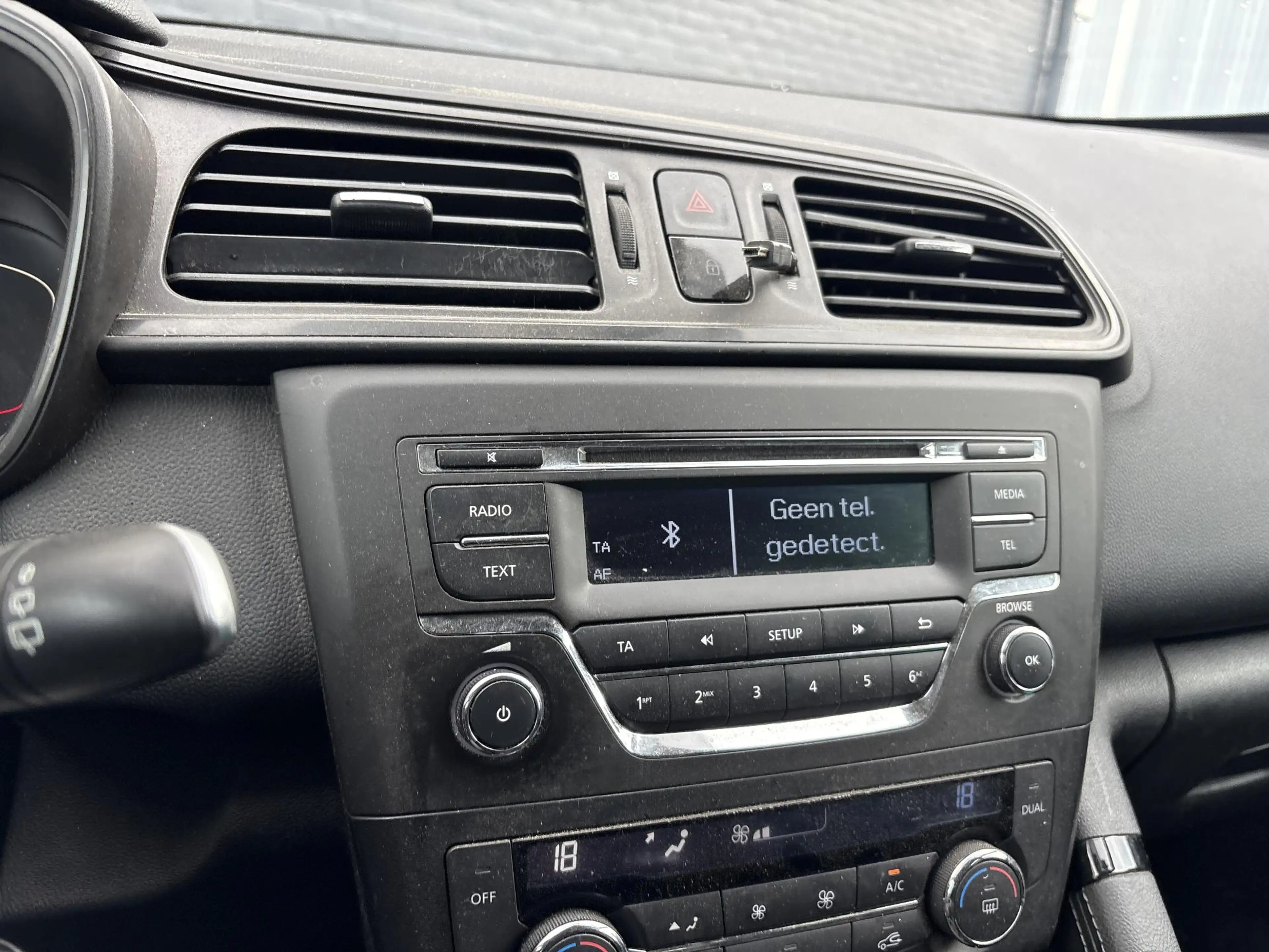 Renault Kadjar 1.2 TCe Life | Cruise | Climate | Trekhaak | — photo 12