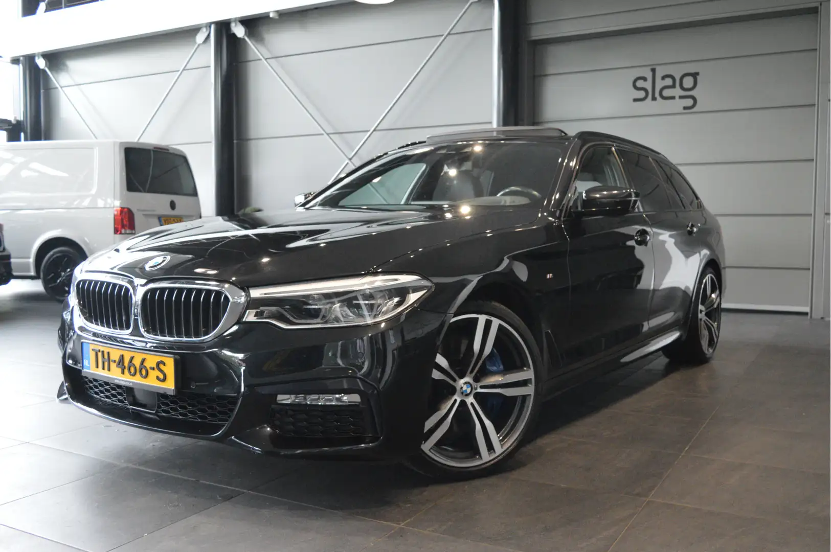 BMW 540 5-serie Touring 540i xDrive M-Sport head up pano l Noir - 1