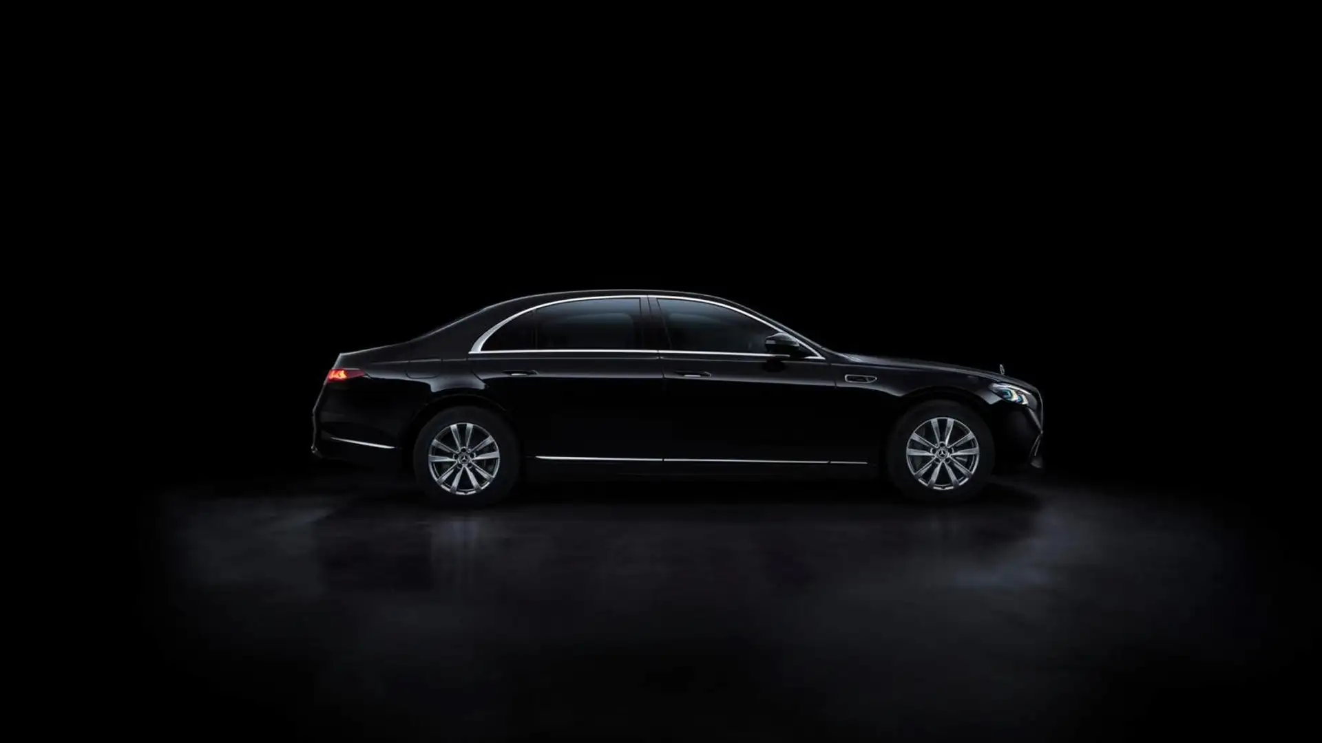 Mercedes-Benz S 680 GUARD VR10 4 MATIC HUD 4 SEATS BURM 360 MY27 Schwarz - 2