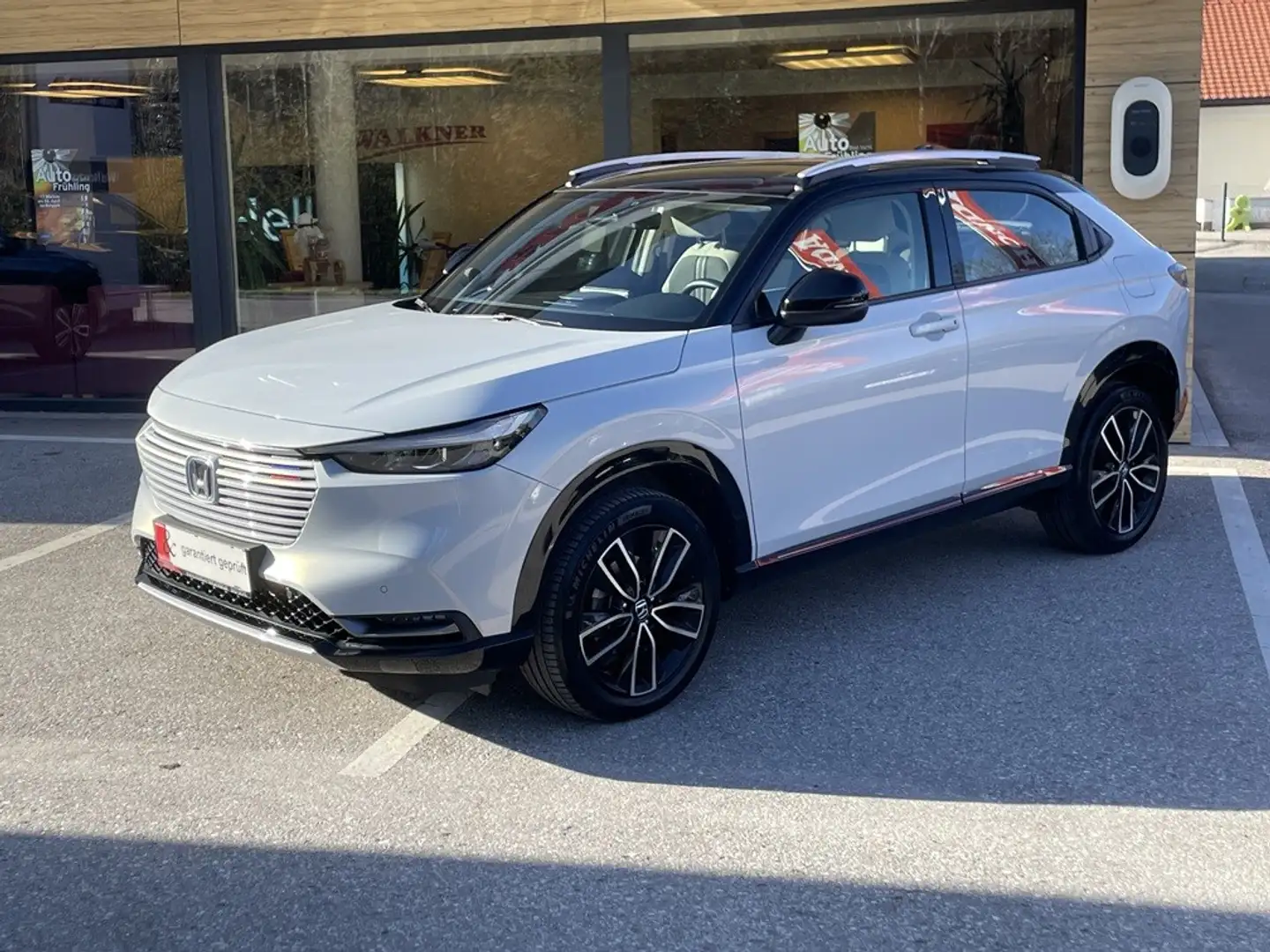 Honda HR-V 1,5 i-MMD Hybrid 2WD Advance Style Aut. Blanc - 1