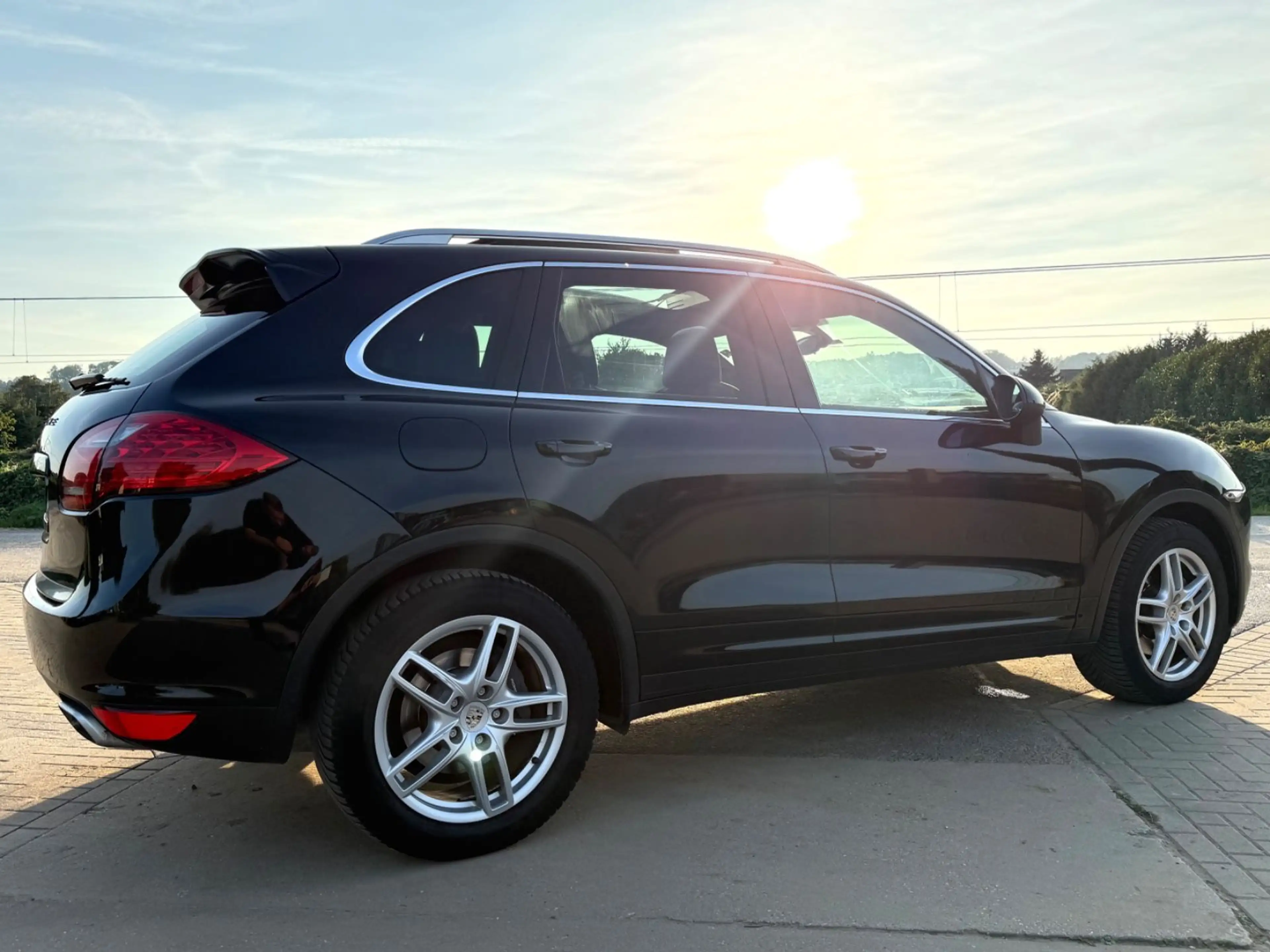 Porsche Cayenne Diesel 3.0*Pano*E.AHK*LEDER* — photo 11