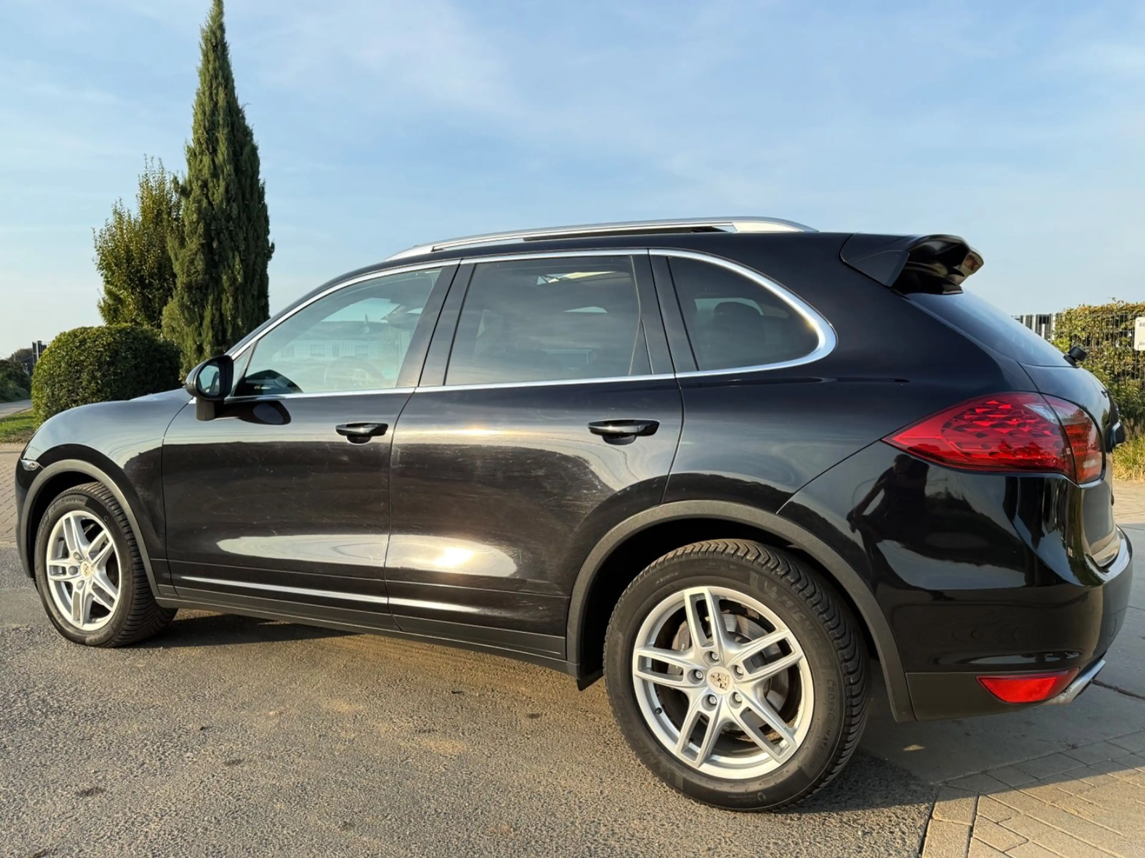 Porsche Cayenne Diesel 3.0*Pano*E.AHK*LEDER* — photo 6