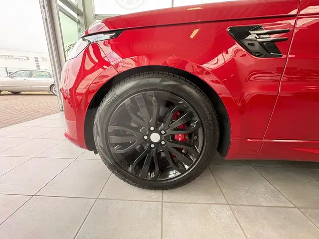 Land Rover Range Rover Sport P400e Hse view 8