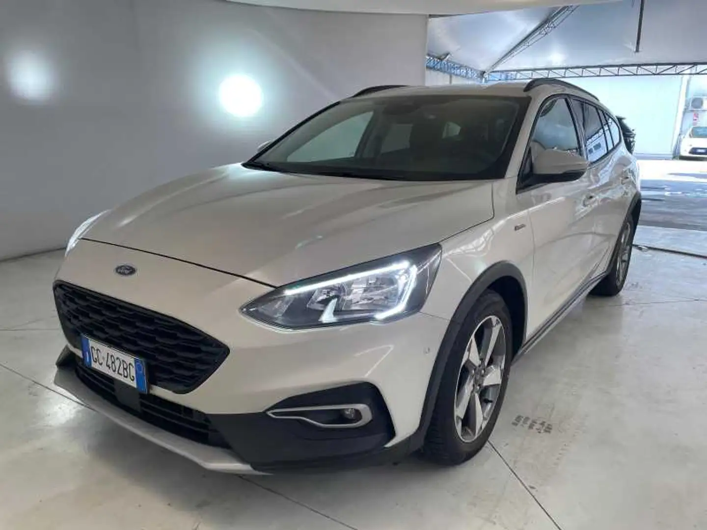 Ford Focus Station Wagon 1.5 EcoBlue ST-Line Білий - 1