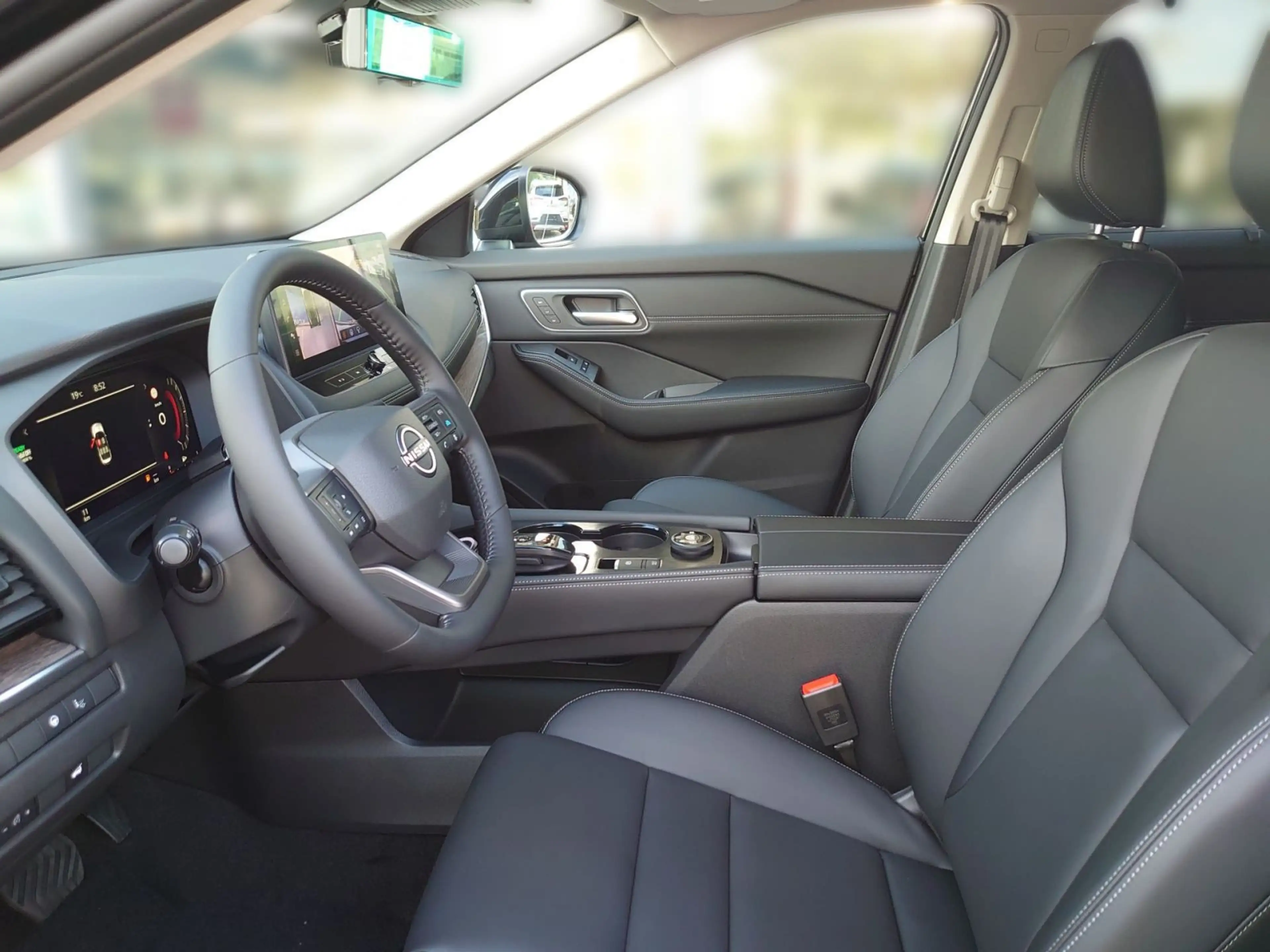 Nissan X-Trail e-Power e-4orce Tekna + Panorama — photo 8