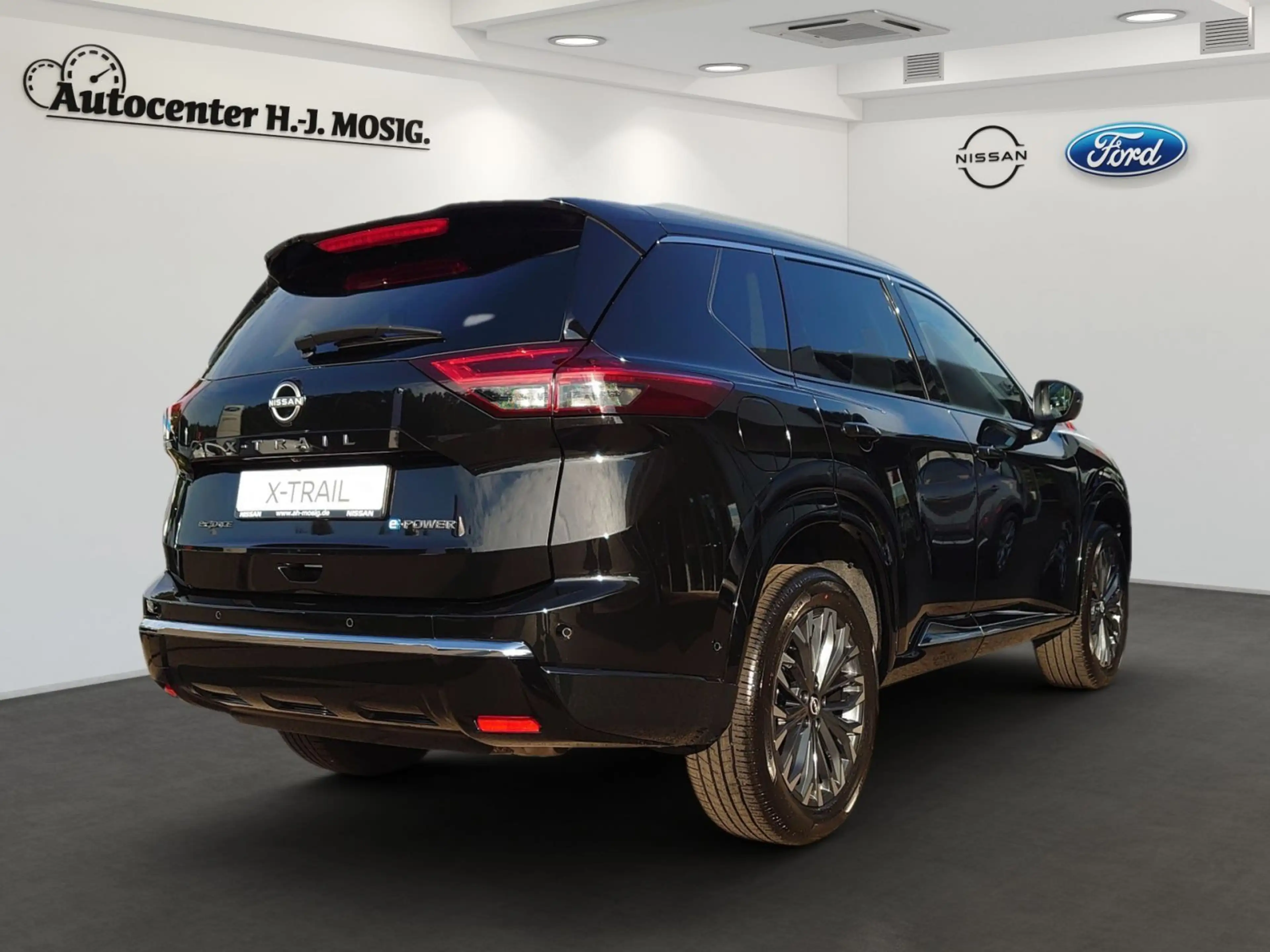 Nissan X-Trail e-Power e-4orce Tekna + Panorama — photo 6