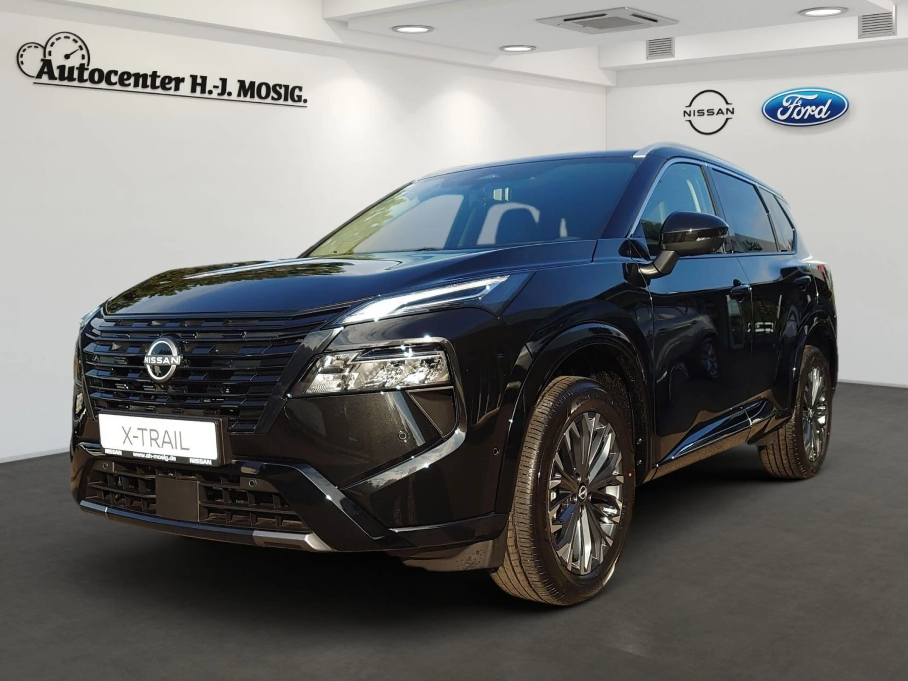 Nissan X-Trail e-Power e-4orce Tekna + Panorama — photo 2