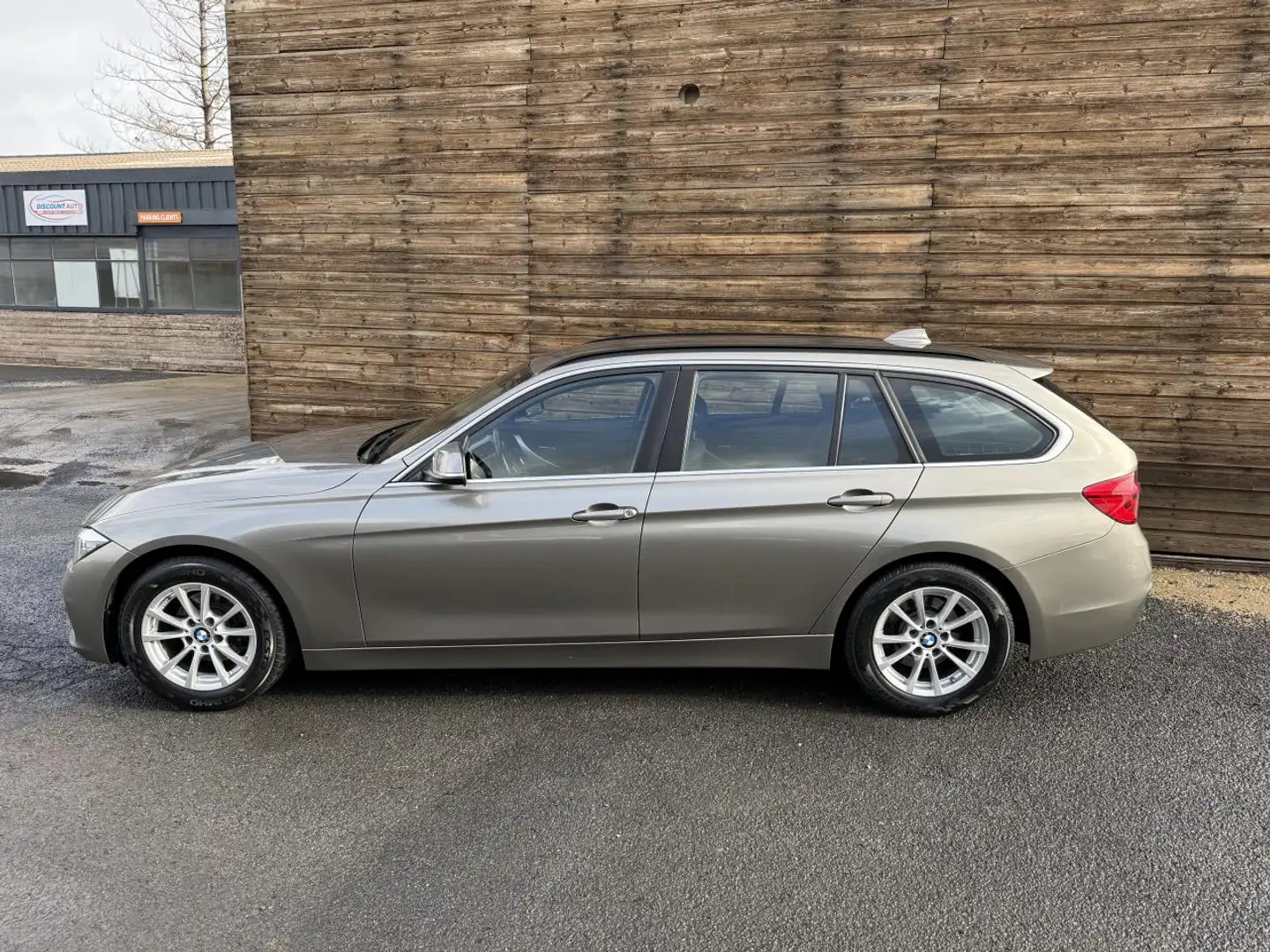 BMW 318 318d Touring Business - BVA  TOURING F31 LCI 318d PHASE 2 Grau - 2