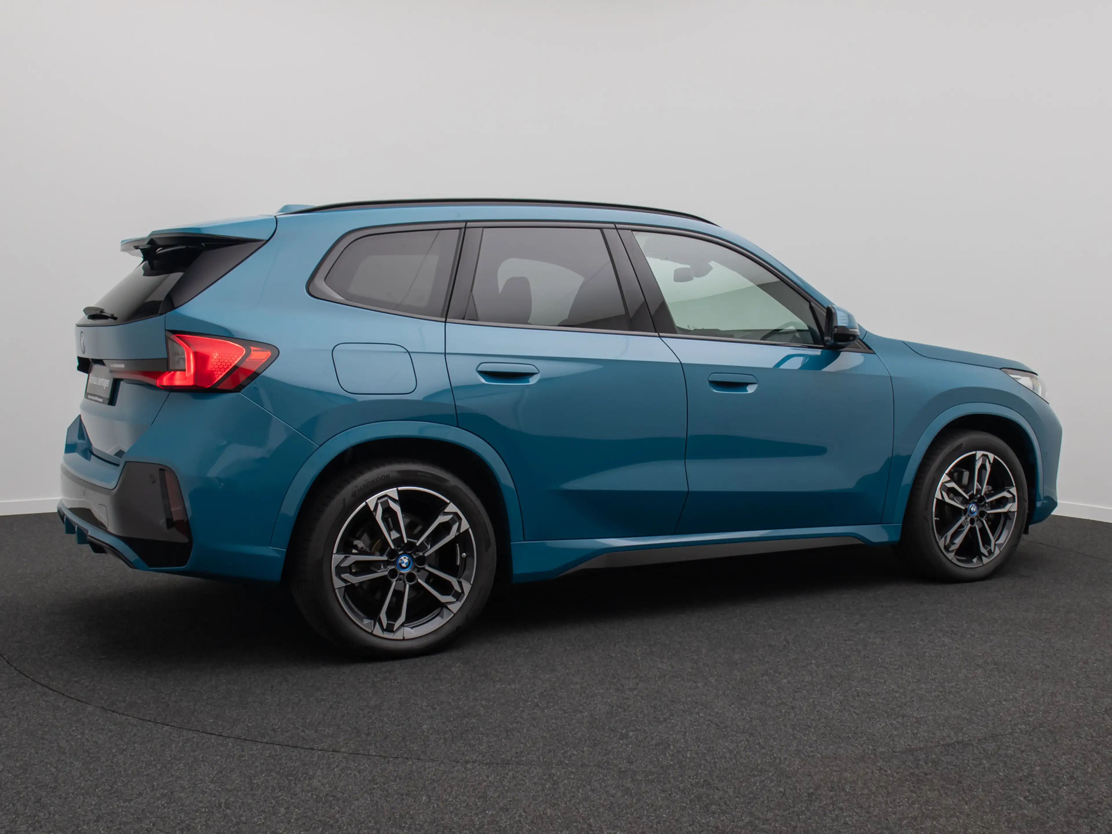 BMW iX1 M Sport Panorama 360°HUD DAB H K 19Zoll — photo 6