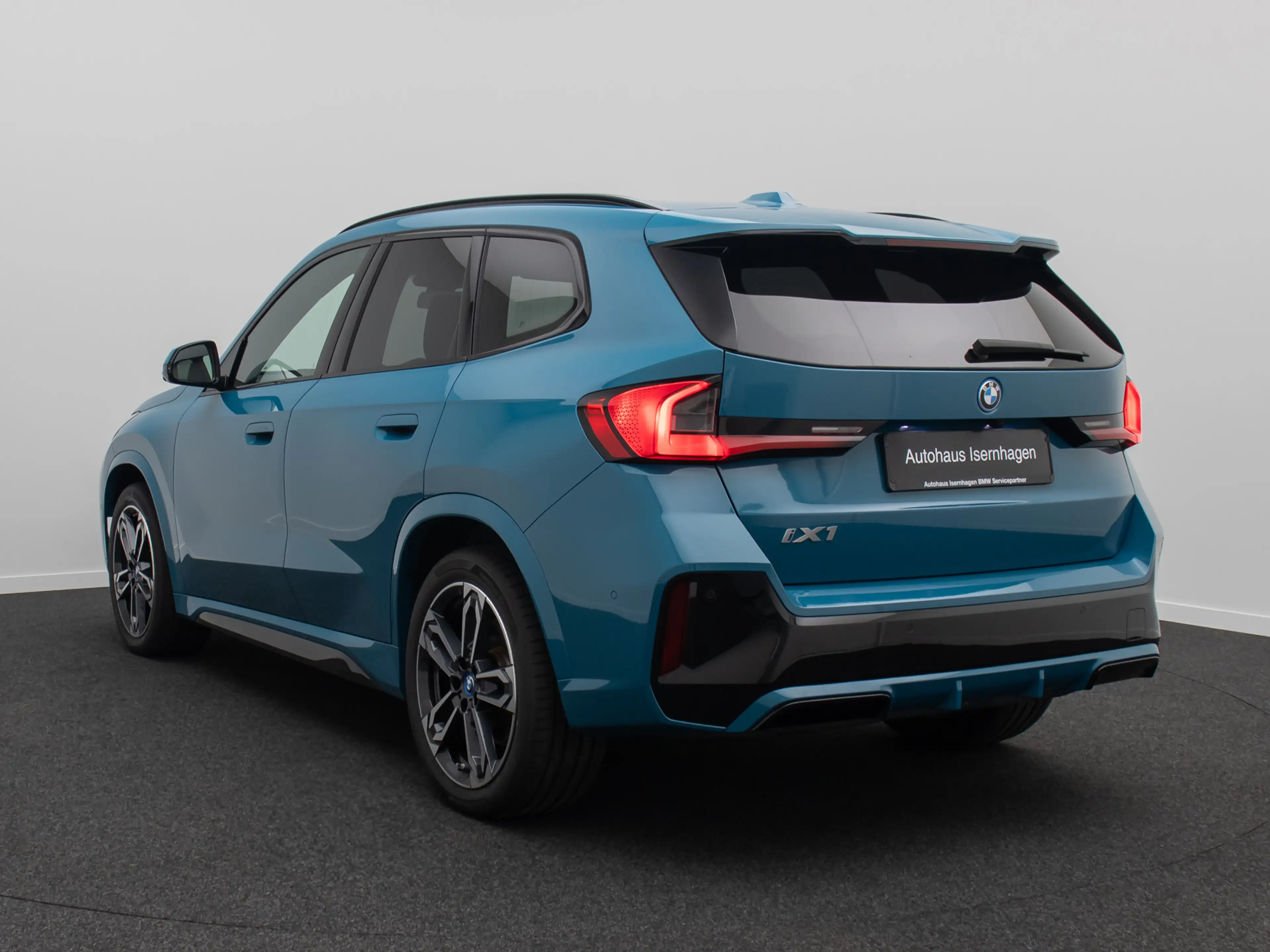 BMW iX1 M Sport Panorama 360°HUD DAB H K 19Zoll — photo 9