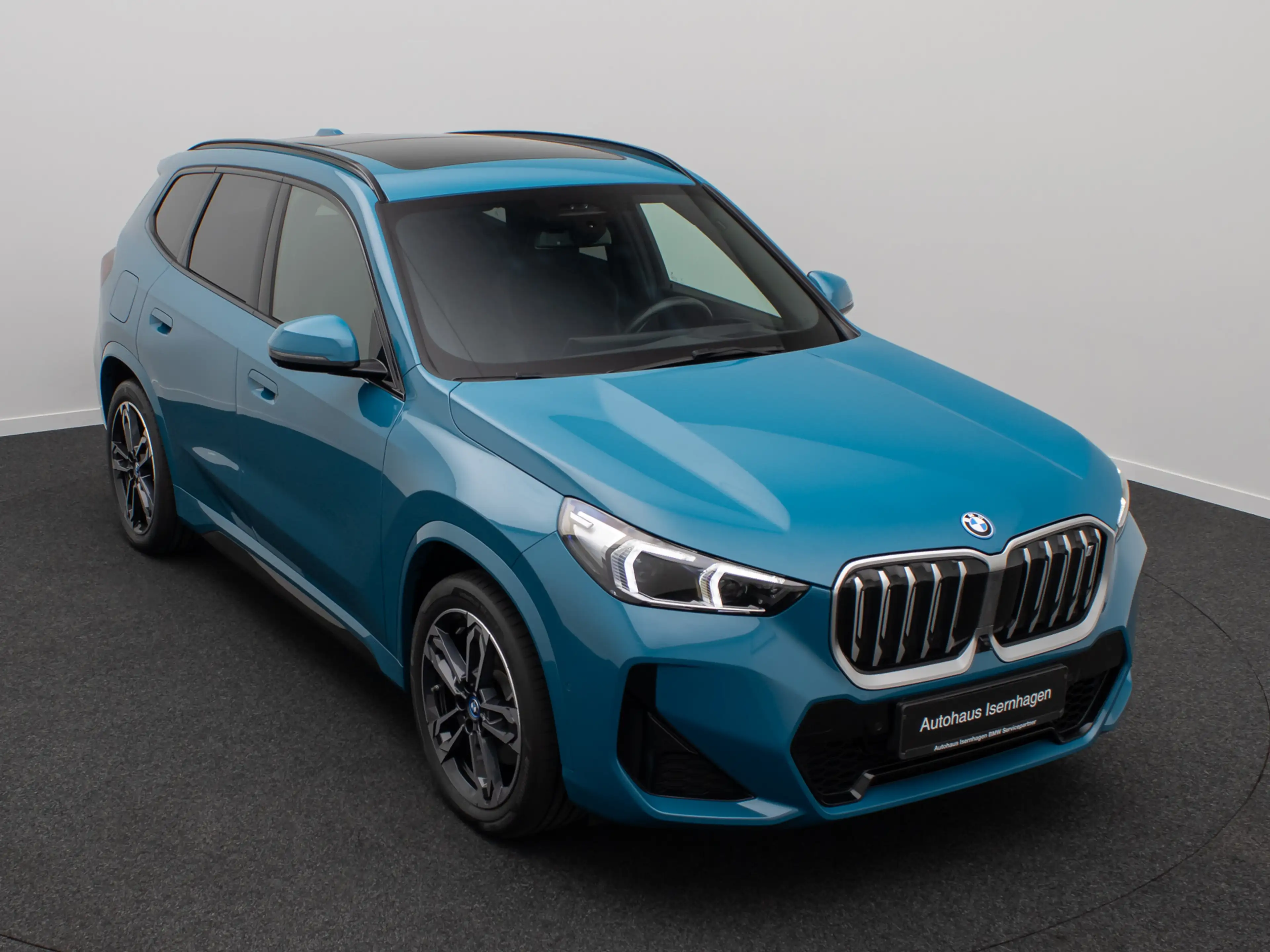 BMW iX1 M Sport Panorama 360°HUD DAB H K 19Zoll — photo 3