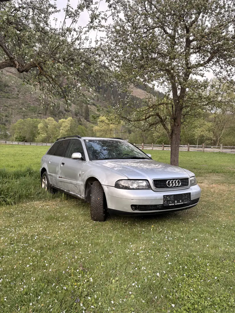 Audi A4 allroad Silber - 1