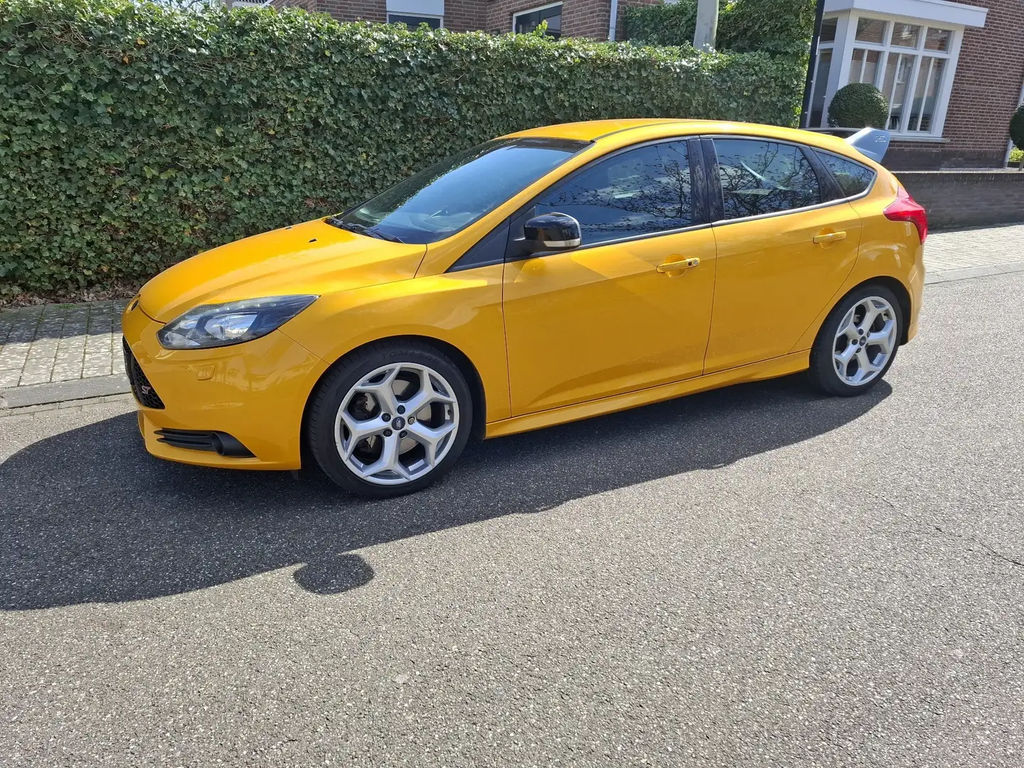 Ford Focus 2.0 EcoB. ST-3 Geel - 2