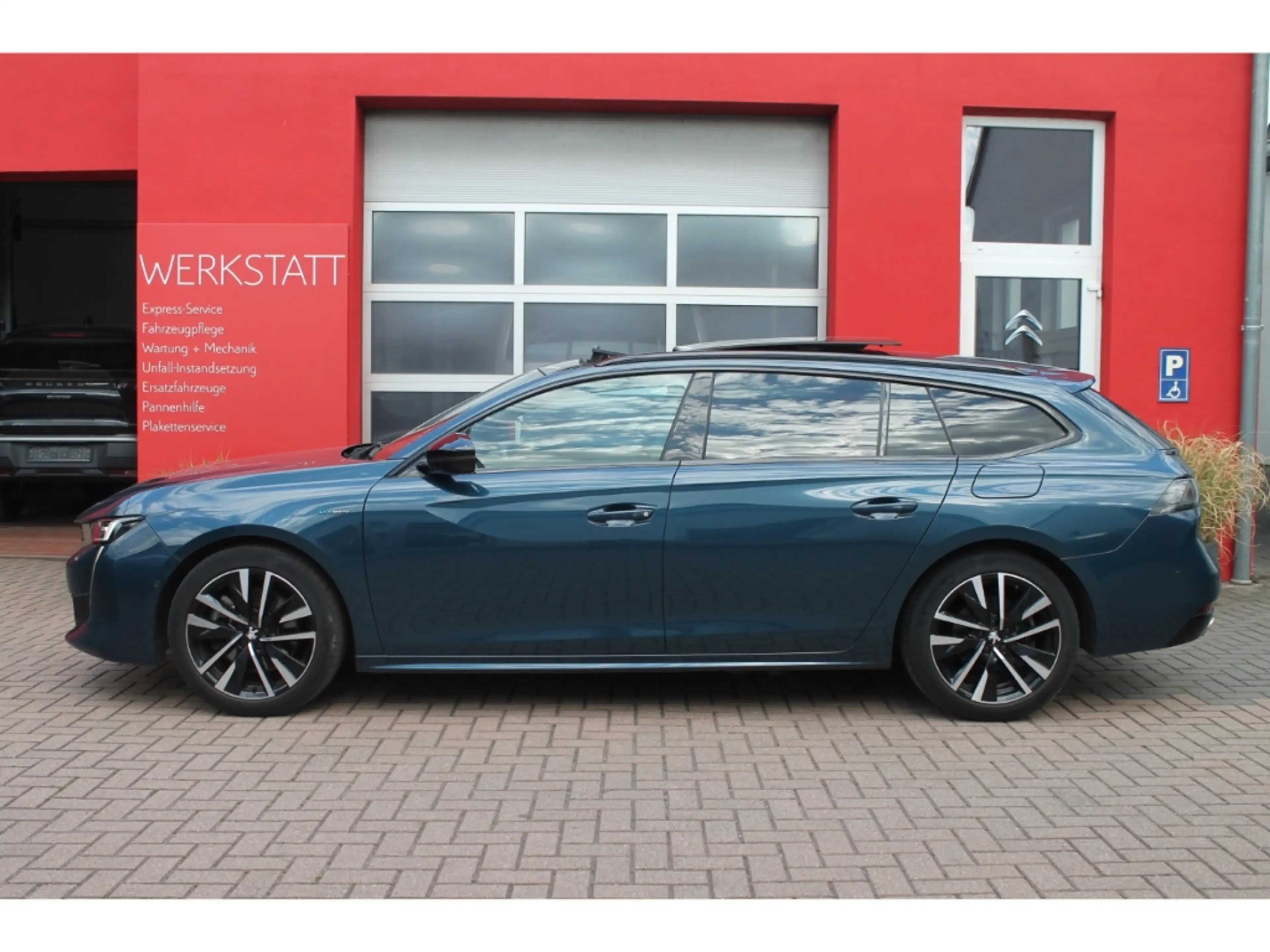 Peugeot 508 SW Hy225 GT Pack Dach Navi 360 eSitz Focal — photo 2