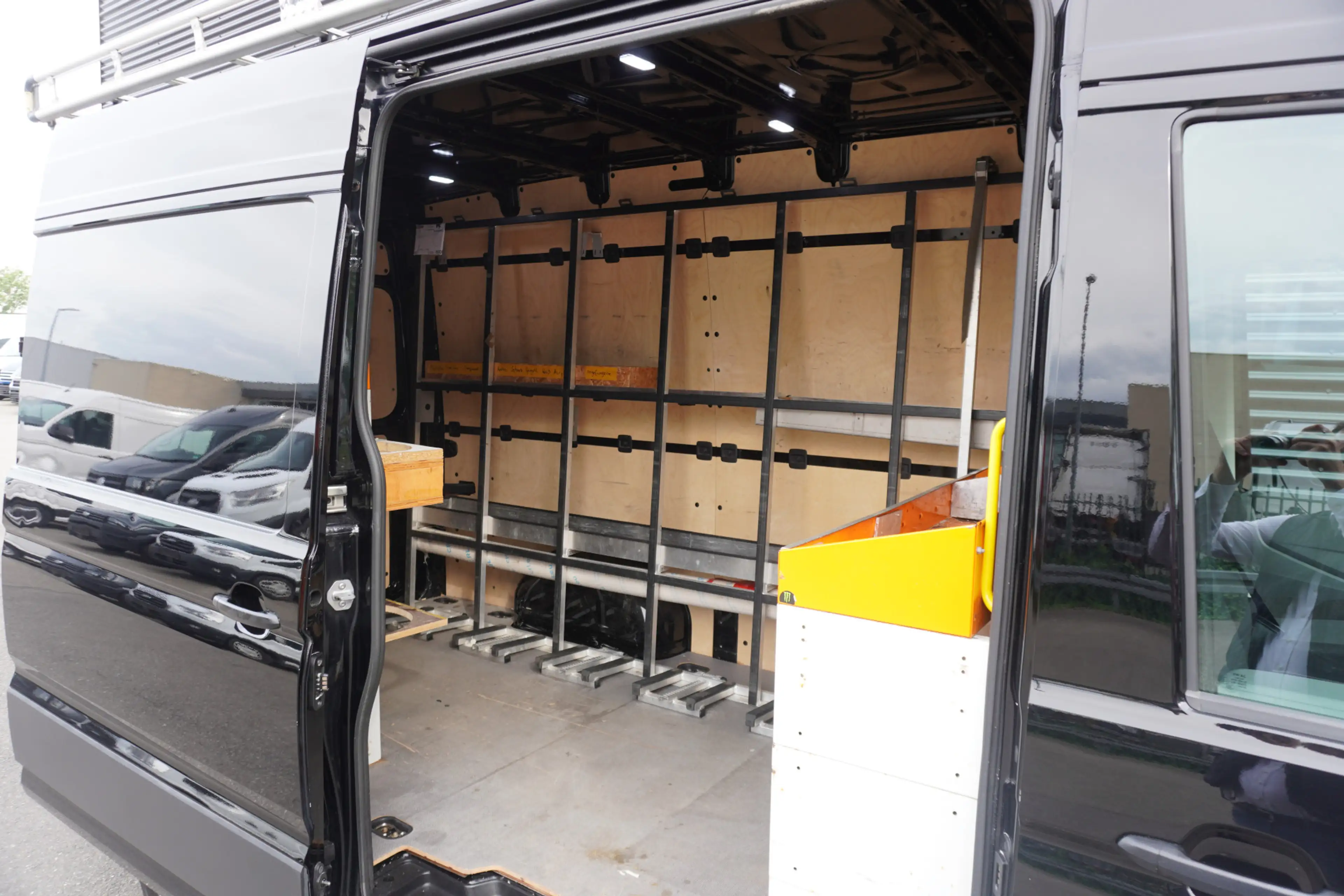 Volkswagen Crafter 140pk L3H3/L2H2 Navigatie Airco Apple Carplay Impe — photo 14