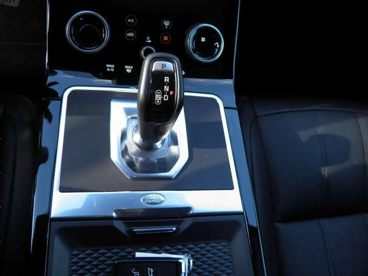 Land Rover Range Rover Evoque RANGE ROVER EVOQUE 2.0D I4 L.FLW 150CV AWD AUTO R- Nero - 2