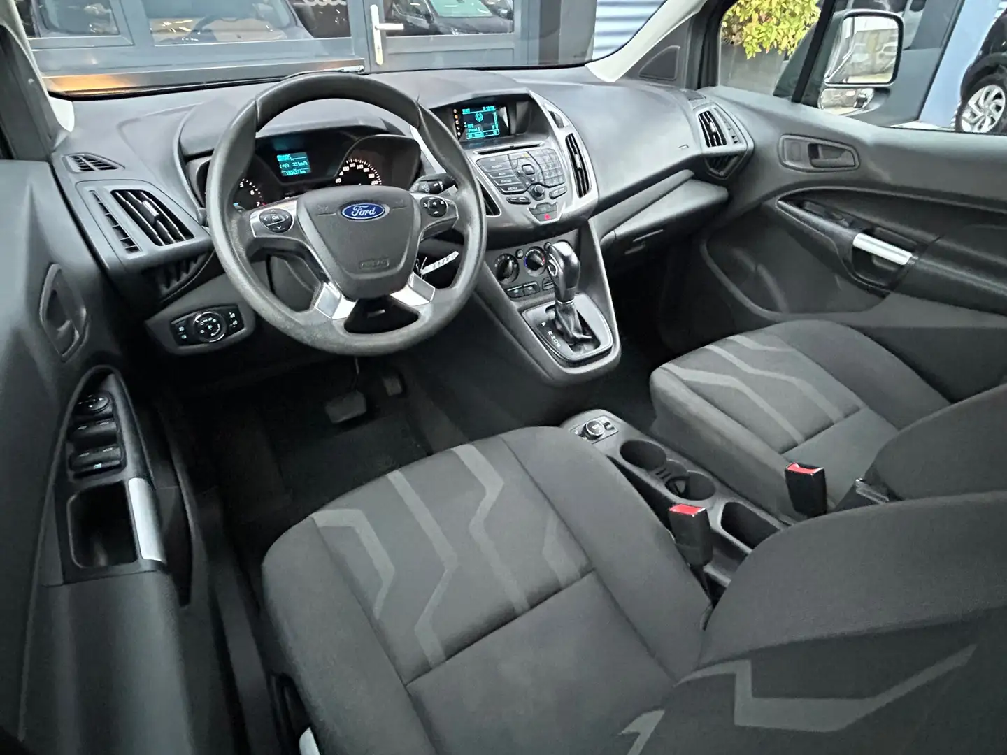 Ford Tourneo Connect Grand 1.6 Titanium 7-Zitter|Automaat|150pk|PDC|Air Zwart - 2