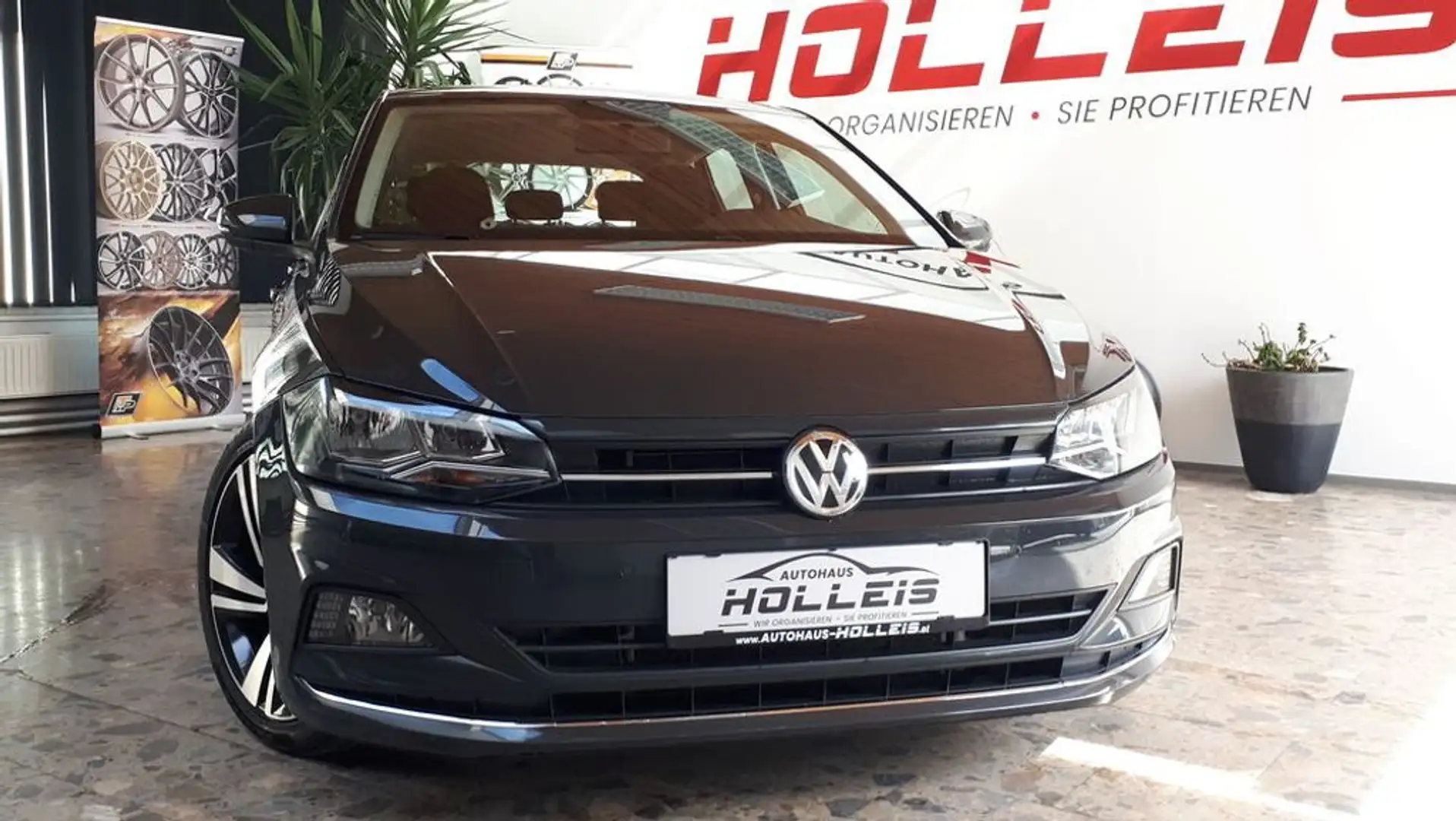 Volkswagen Polo 1,6 TDI 95 Ps Highline Eintausch möglich Grau - 1