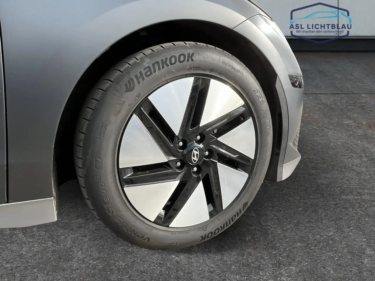 Hyundai IONIQ 6 Heckantrieb 77,4kWh Batt. TECHNIQ Park-Paket, B... 19