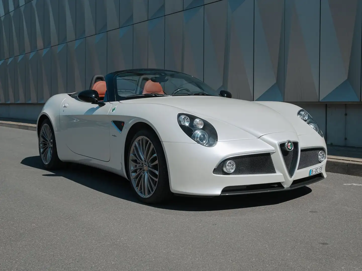 Alfa Romeo 8C Bianco - 2
