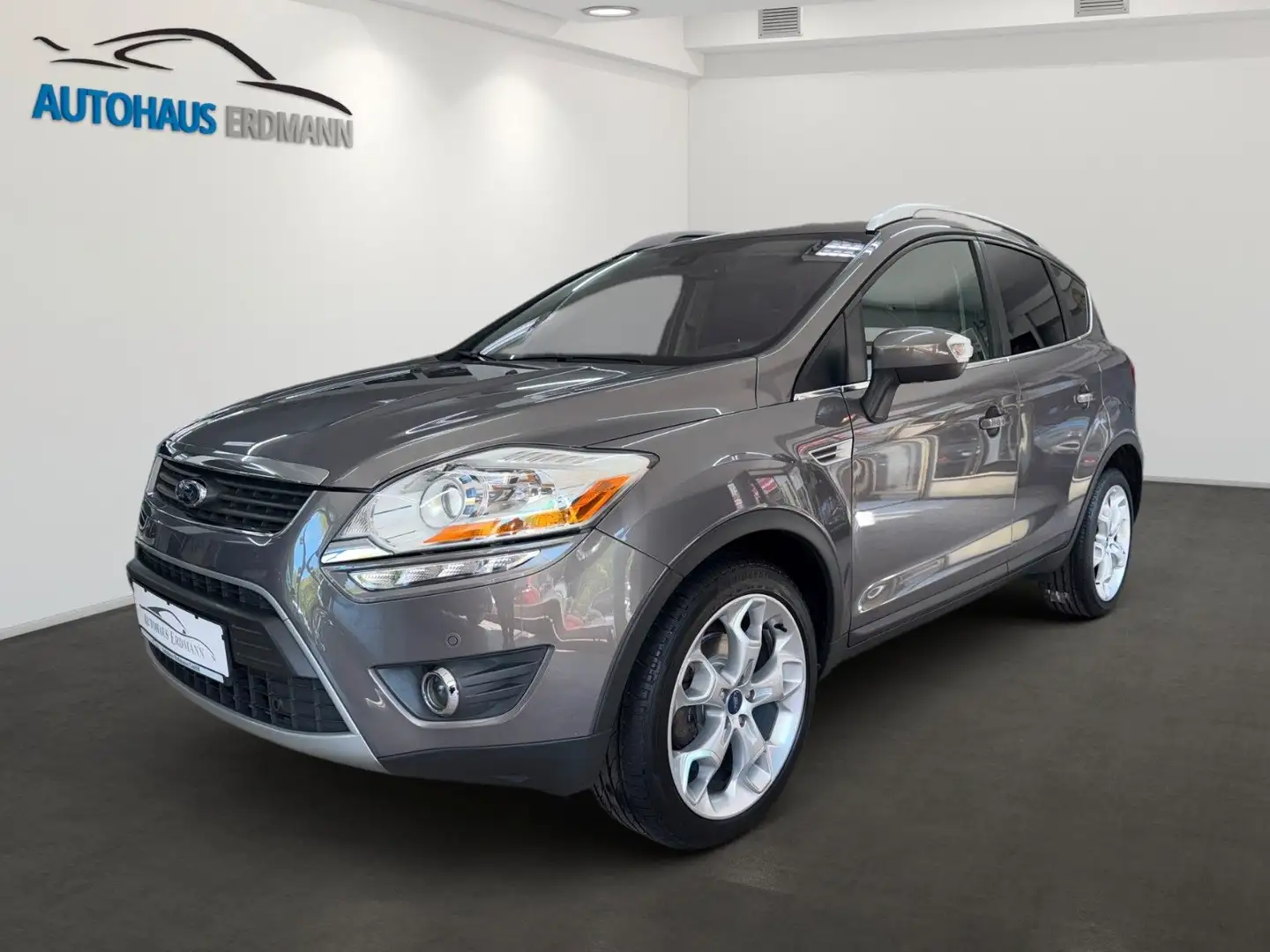 Ford Kuga 2,5 Titanium*4WD*Autom*Pano*Navi*Bi-Xenon Braun - 1