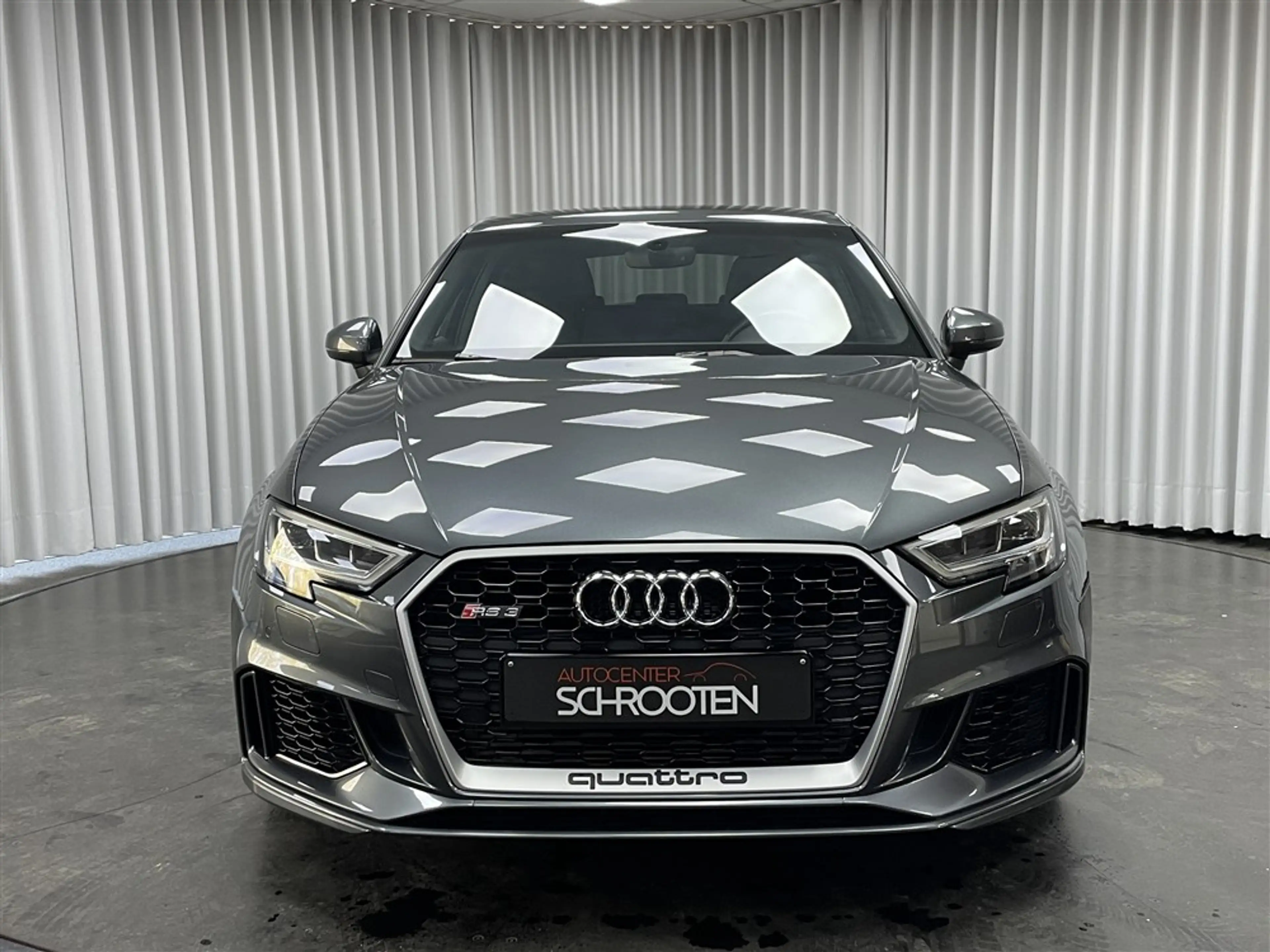 Audi RS3 2.5TFSI QUATTRO — photo 3
