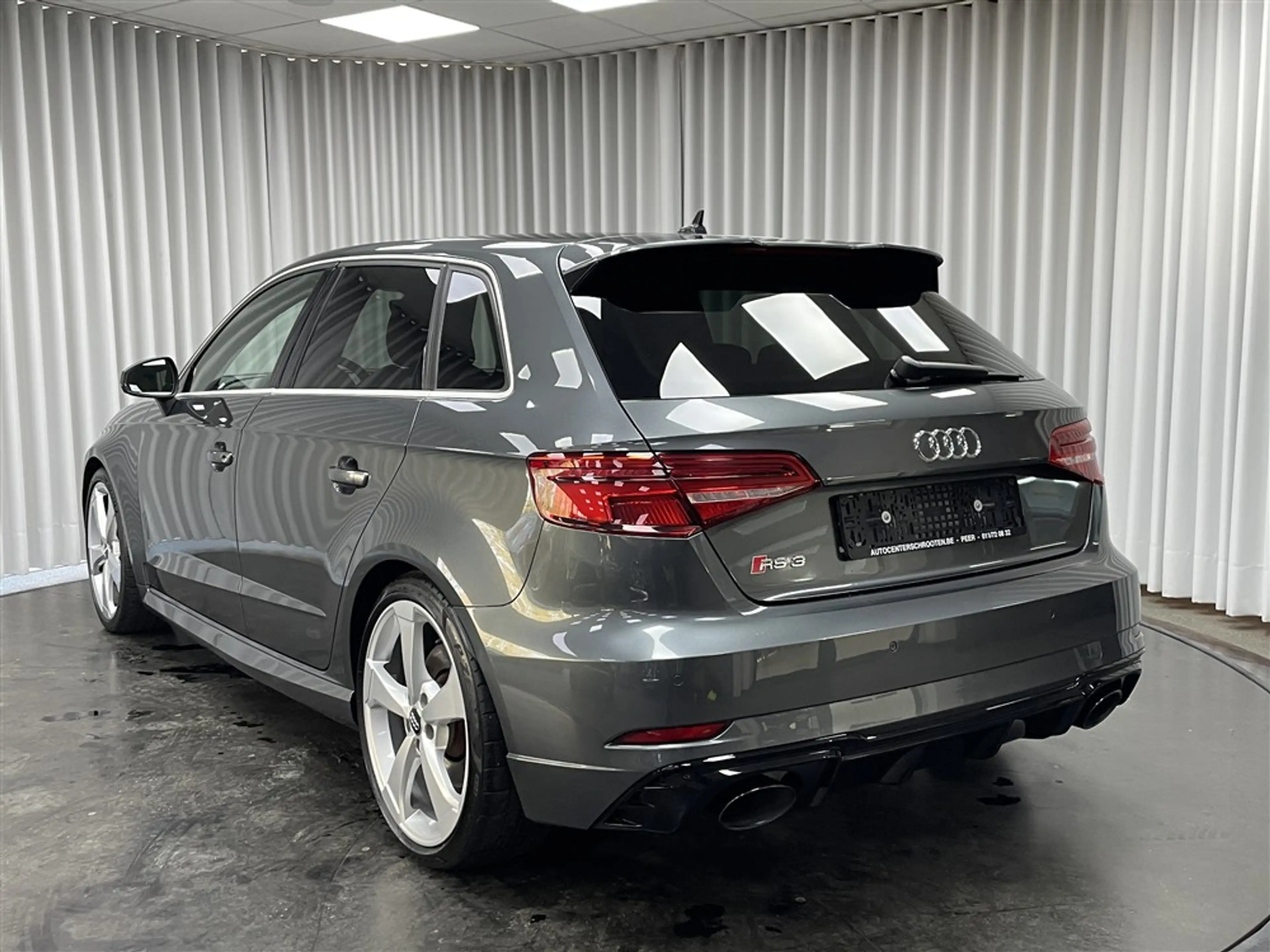 Audi RS3 2.5TFSI QUATTRO — photo 11