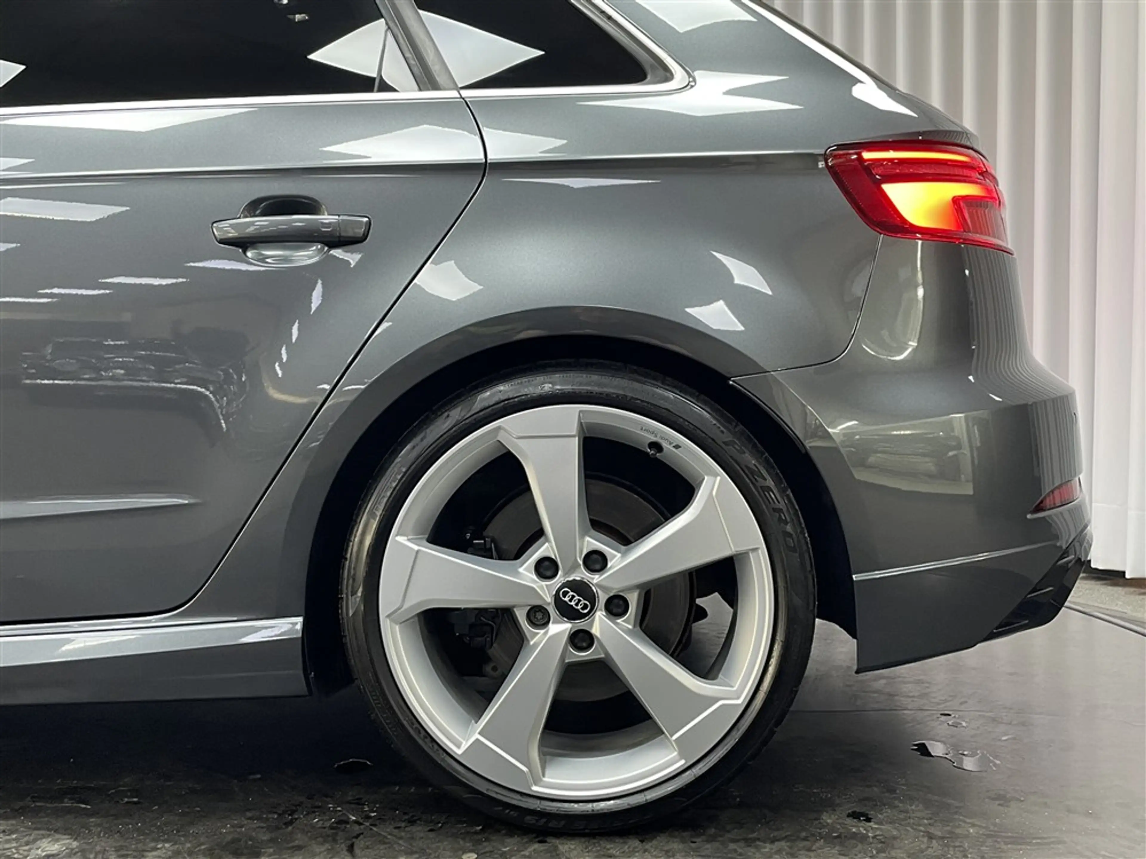 Audi RS3 2.5TFSI QUATTRO — photo 5