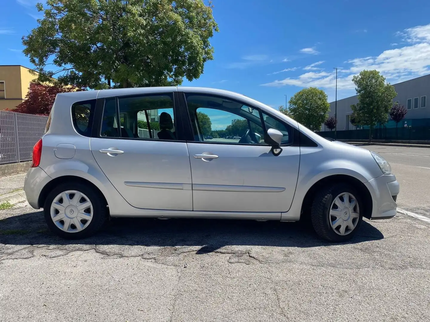 Renault Grand Modus Grand Modus 2008 1.2 16v Silber - 2