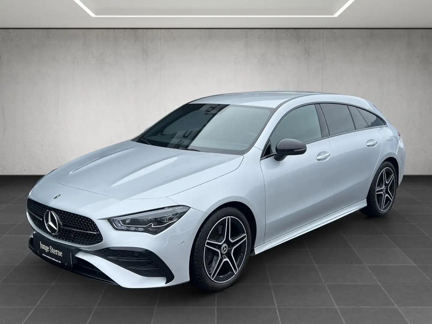 Mercedes-Benz CLA 200 d Shooting Brake Österreich-Edition Aut. Argent - 2