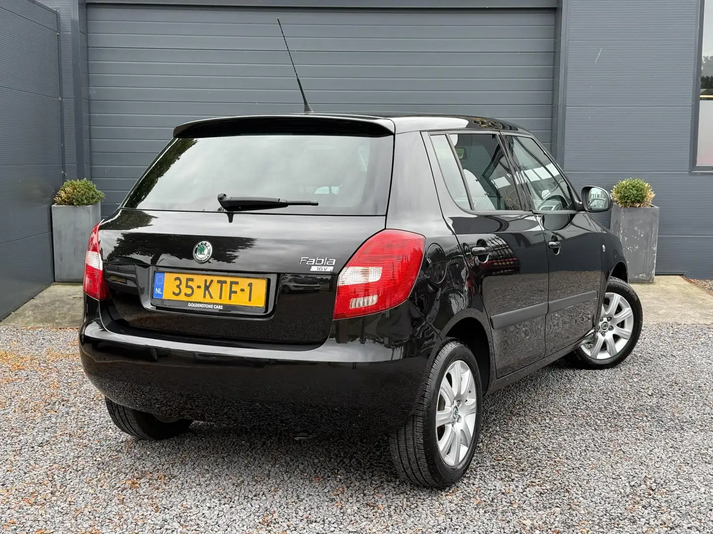 Skoda Fabia 1.4-16V Sprint 2e Eigenaar,Clima,Cruise,Bluetooth, Nero - 2
