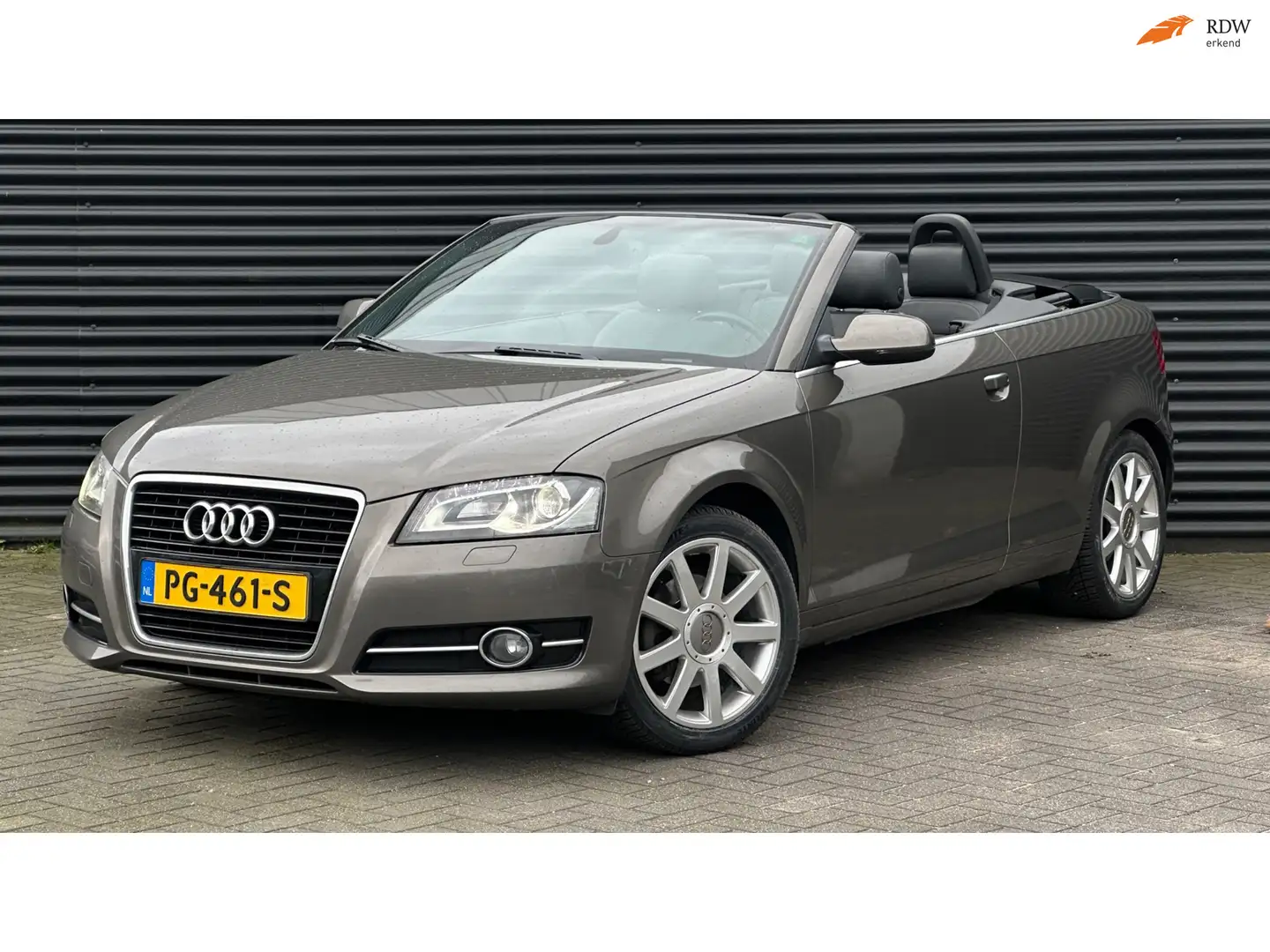 Audi A3 Cabriolet 1.8 TFSI Pro Line | Navigatie | Xenon | Grau - 1
