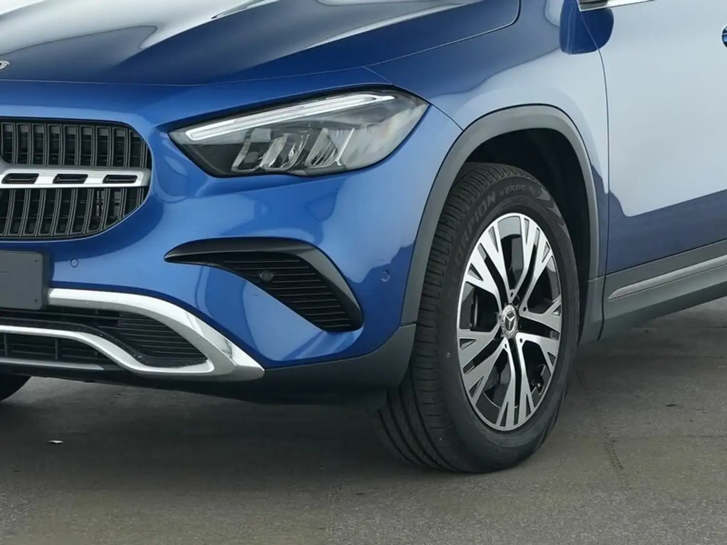 Mercedes-Benz GLA 250 GLA 250 e Progressive Line Advanced/Totw/360° LED Blau - 2