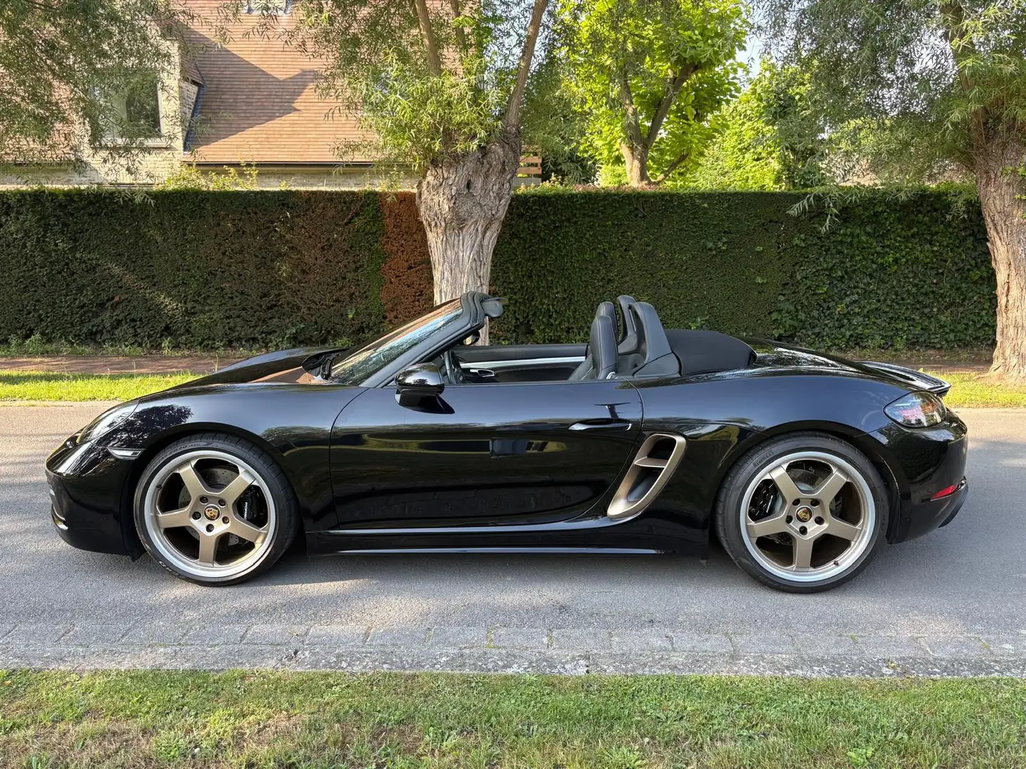 Porsche 718 25 years limited edition GTS Noir - 1