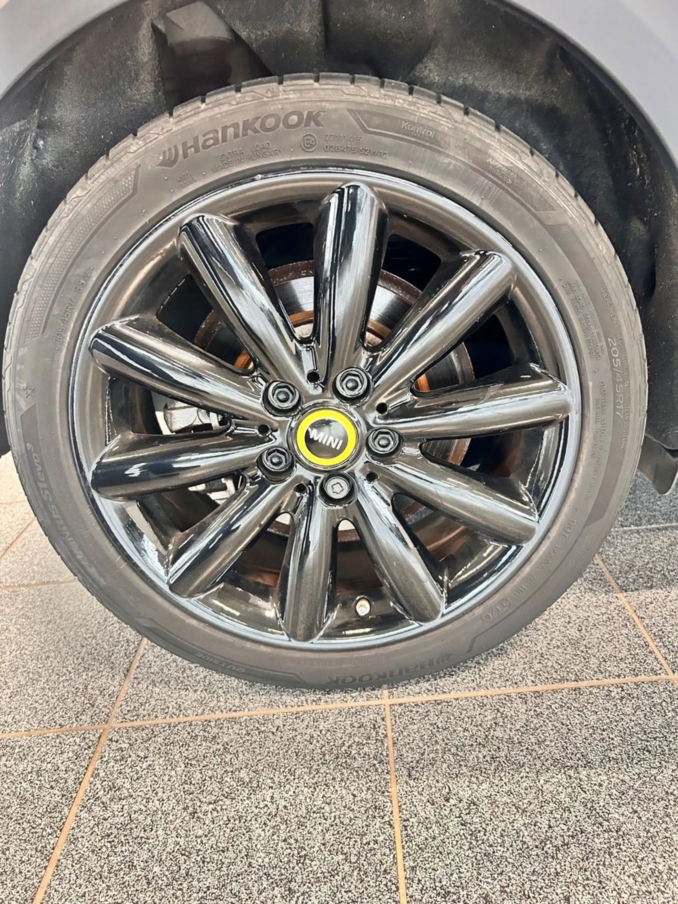 MINI Cooper SE Trim L — photo 13