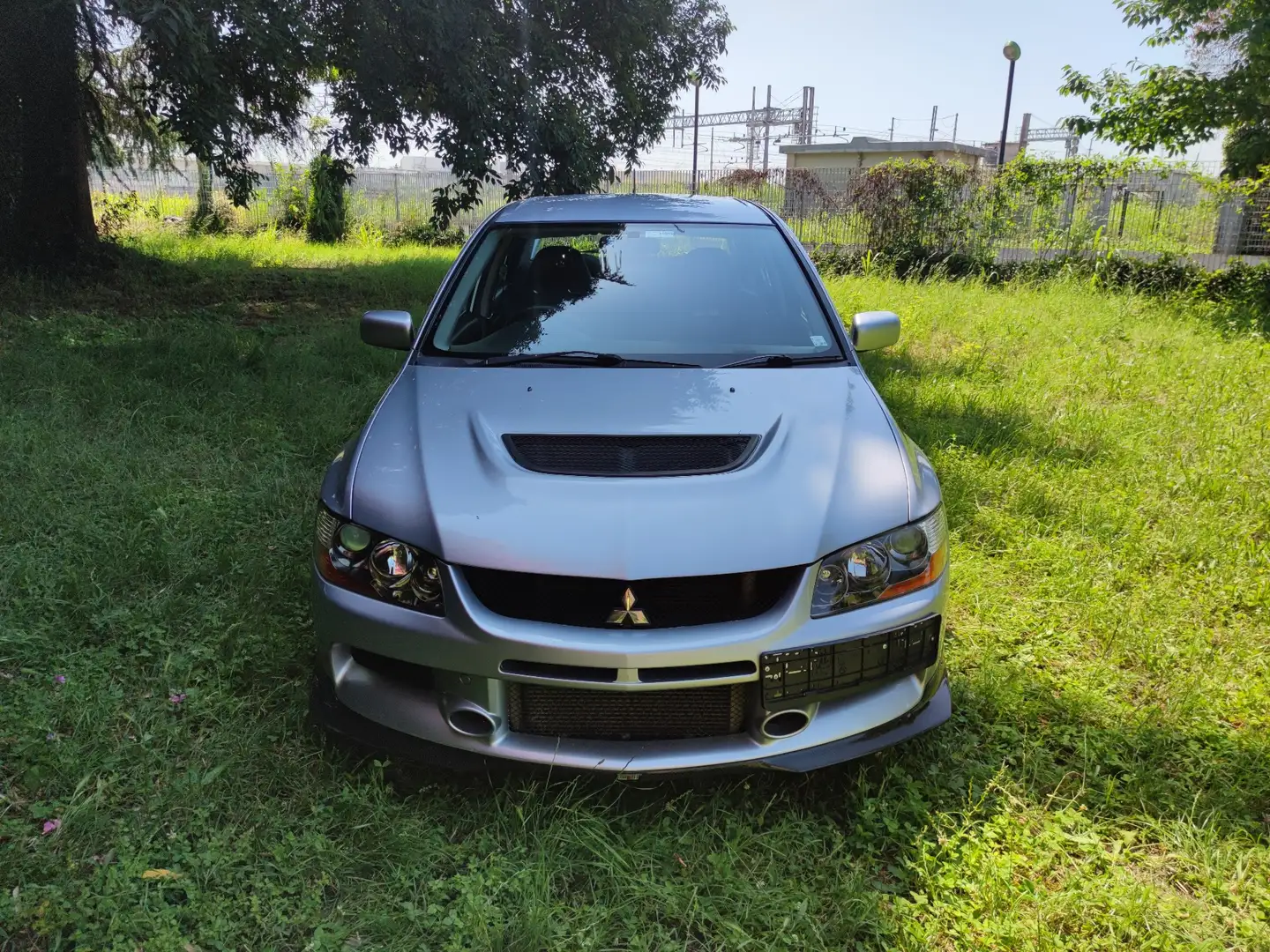 Mitsubishi Lancer Evo IX FQ360 Серебристый - 2