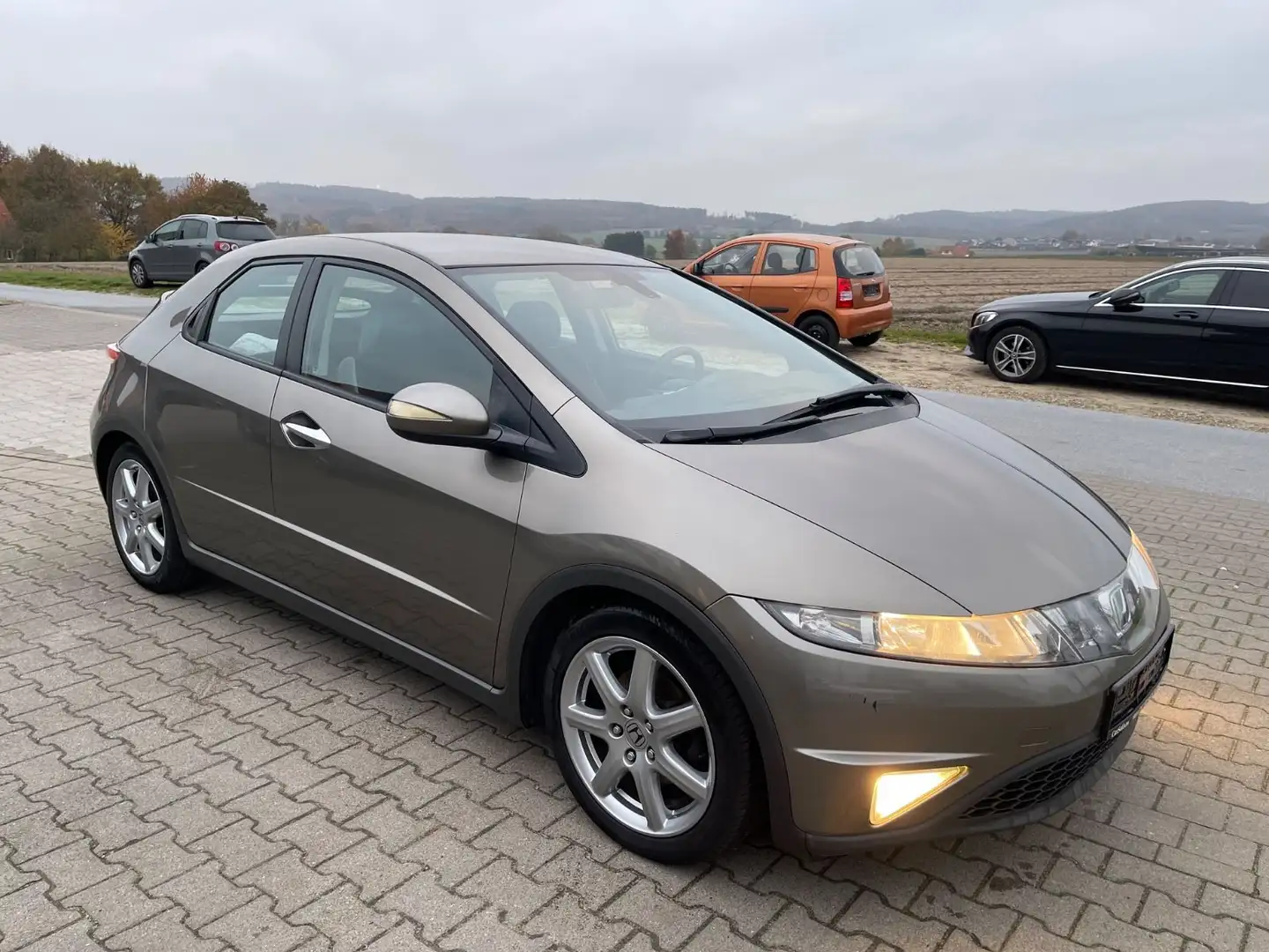 Honda Civic Lim. 5-trg. 1.8 Sport Grau - 2