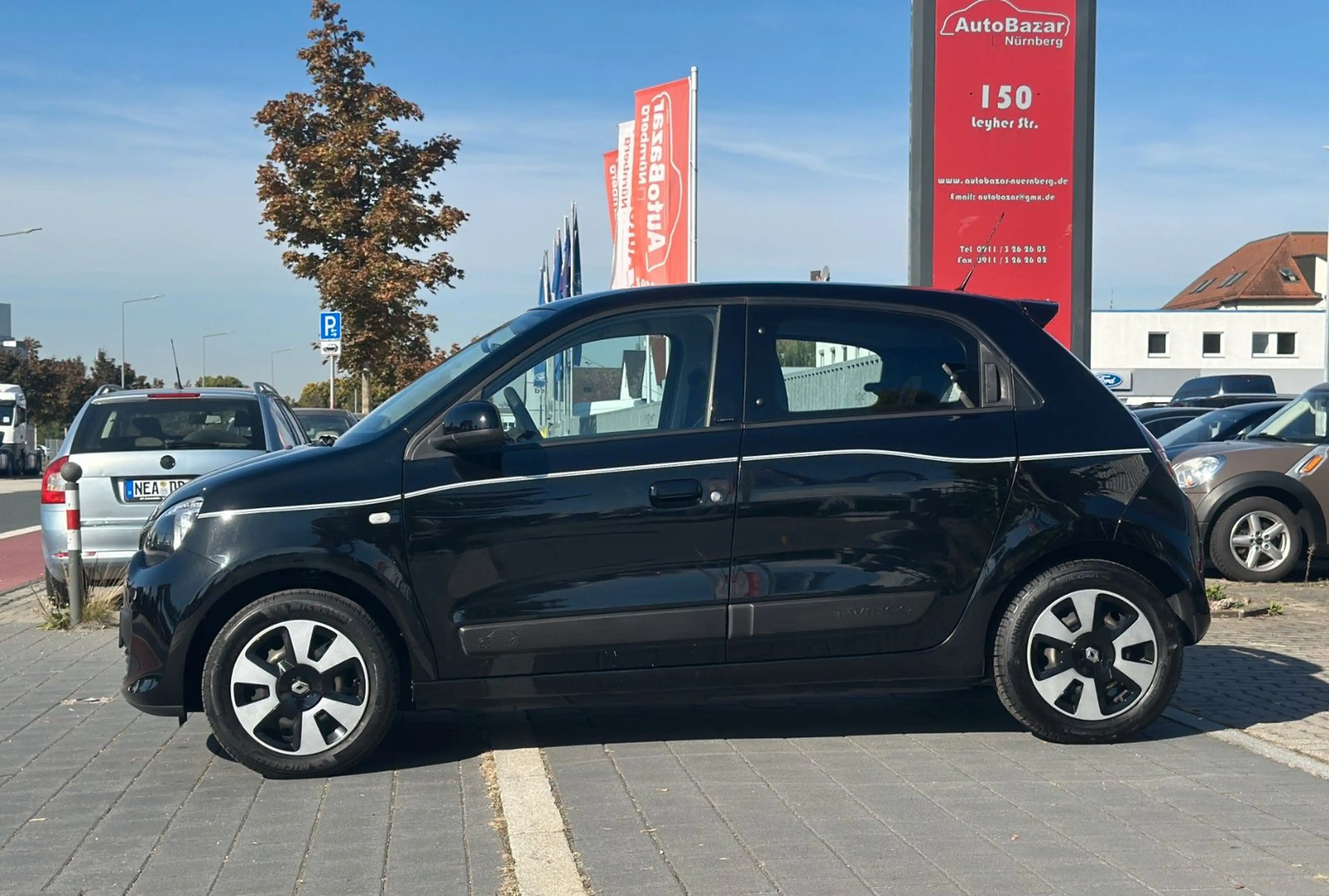 Renault Twingo Limited / 1. Hand / Scheckheft / 90 PS — photo 2