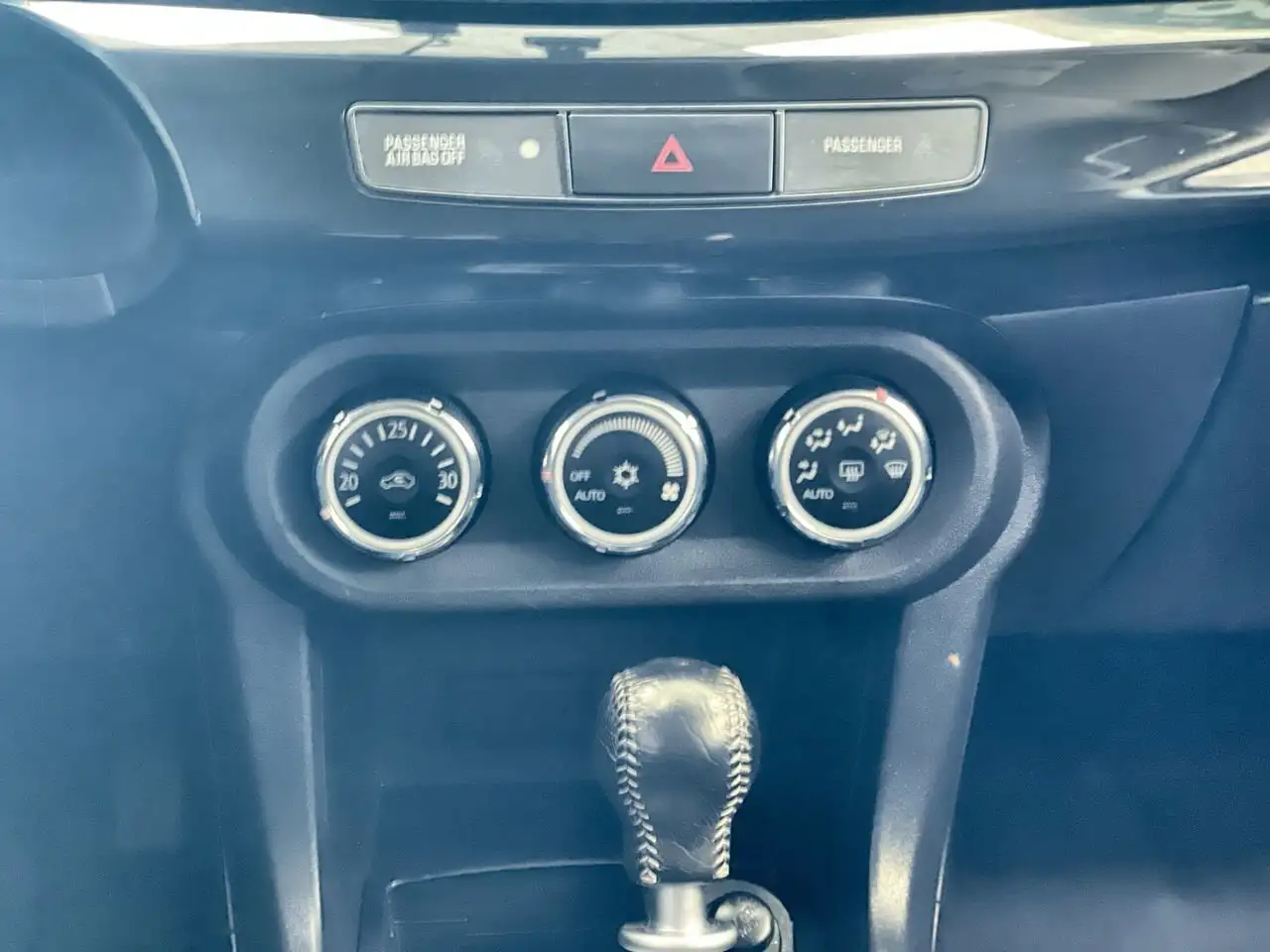 Mitsubishi Lancer снимка Mitsubishi Lancer