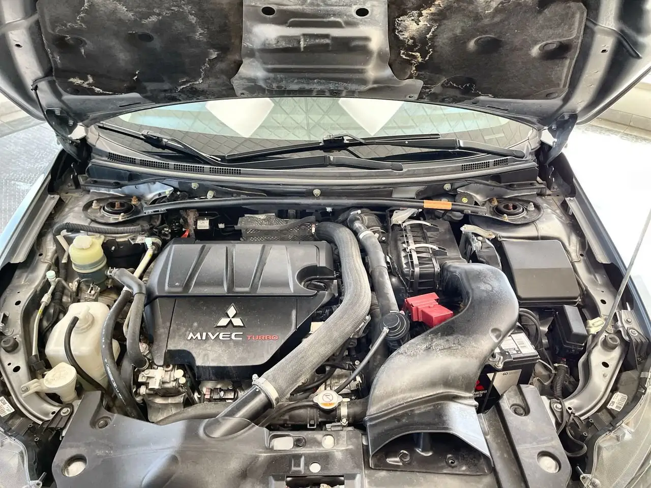 Mitsubishi Lancer снимка Mitsubishi Lancer