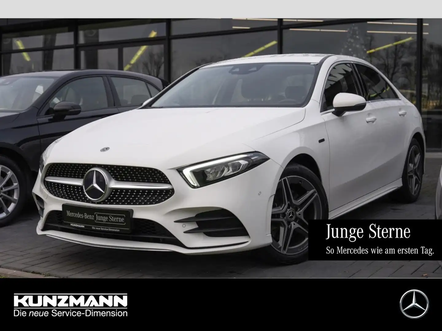 Mercedes-Benz A 250 e Limousine AMG MBUX Navi AHK ParkP Klima Weiß - 1