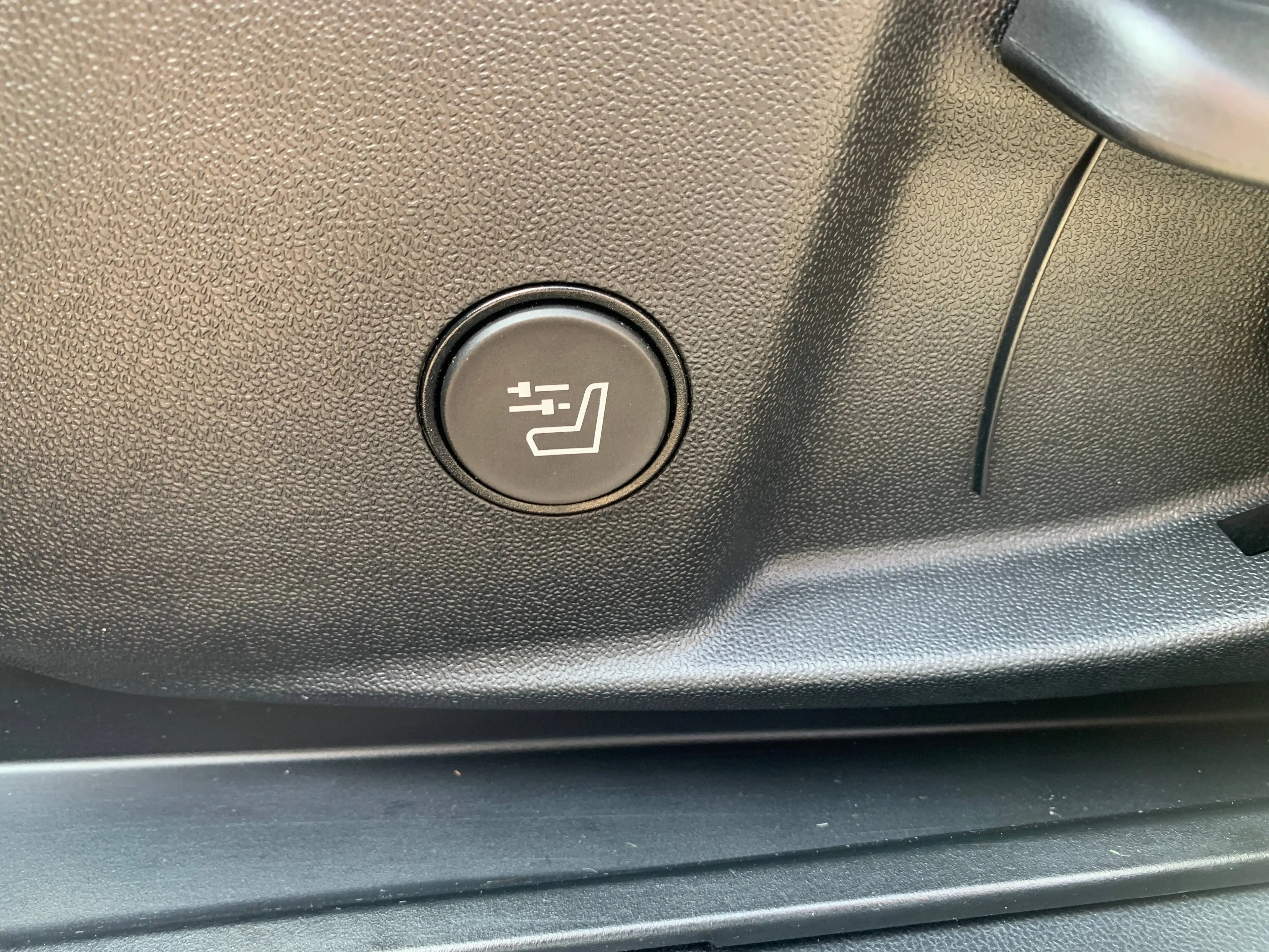 Ford Puma Titanium X Massagesitze-B&O Soundsystem-Kamera-v.Assistenten-T-Leder-Alu 18"-AHK-Top — photo 15