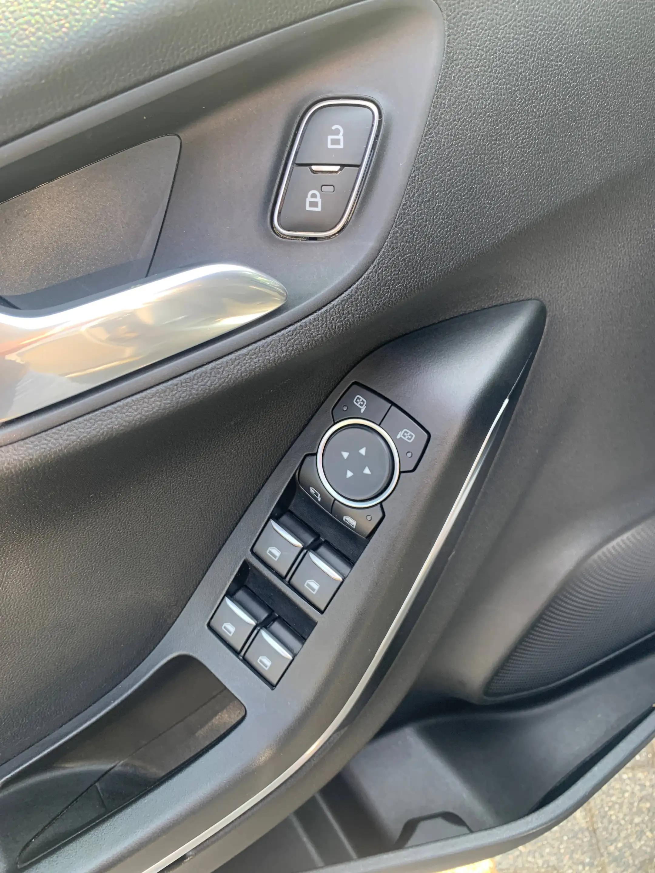 Ford Puma Titanium X Massagesitze-B&O Soundsystem-Kamera-v.Assistenten-T-Leder-Alu 18"-AHK-Top — photo 14