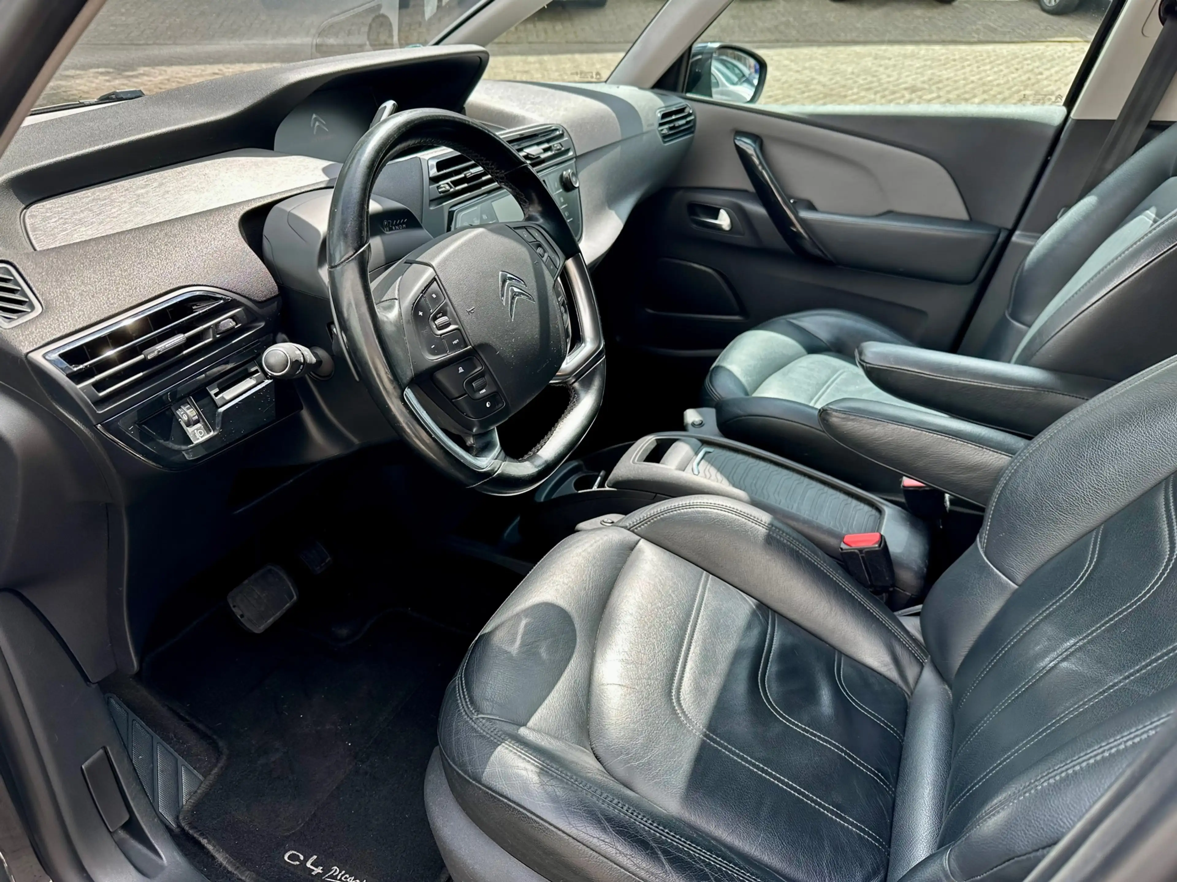 Citroen Grand C4 Picasso 1.2 Business | Automaat | 7Pers | Trekhaak | Camer — photo 7