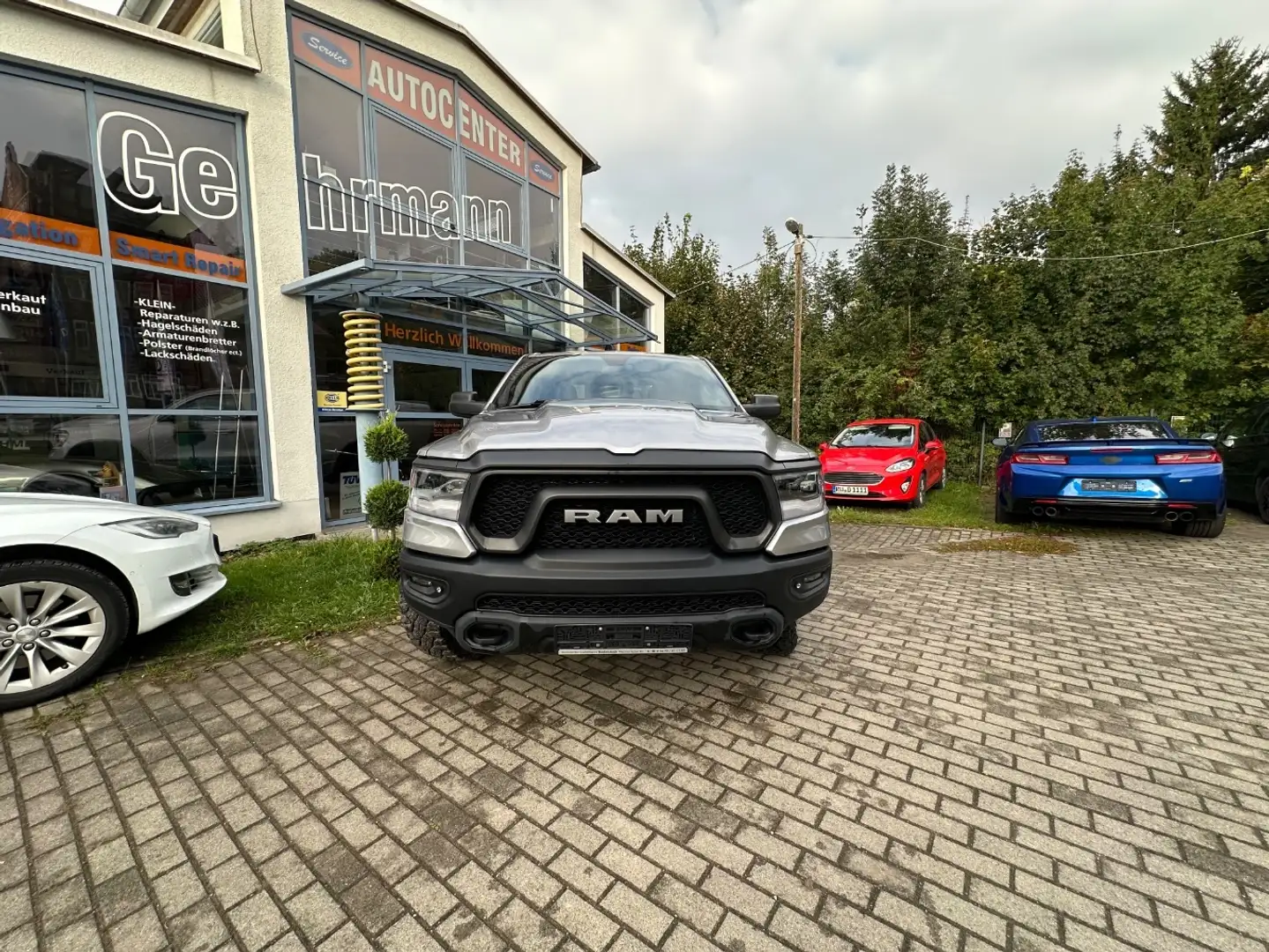 Dodge RAM 1500 5,7 HEMI REBEL ÜBERROLLBÜGEL ROLLO Argent - 2