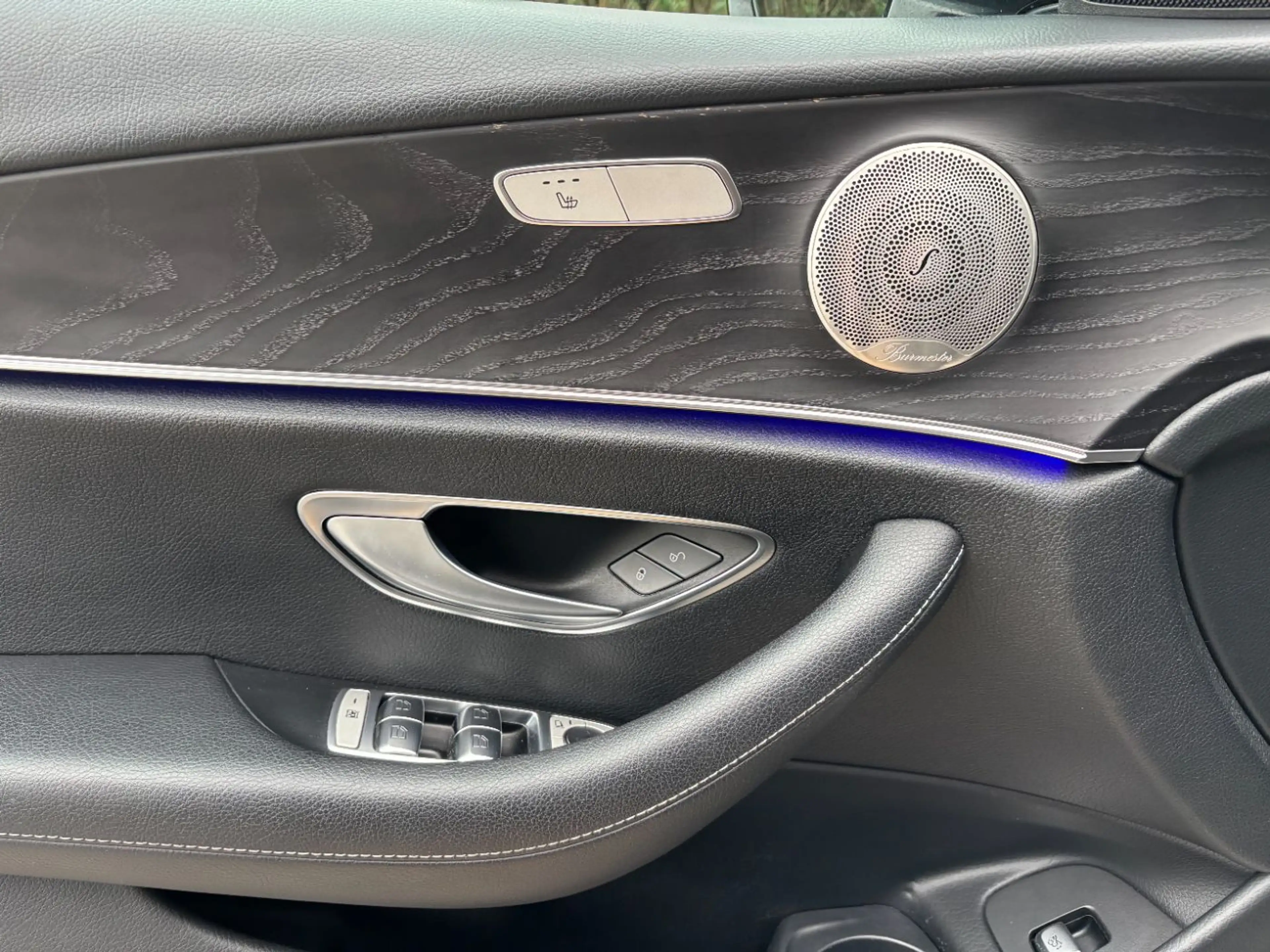 Mercedes-Benz E 220 d 4MATIC T-Modell Austria Edition RKam — photo 6