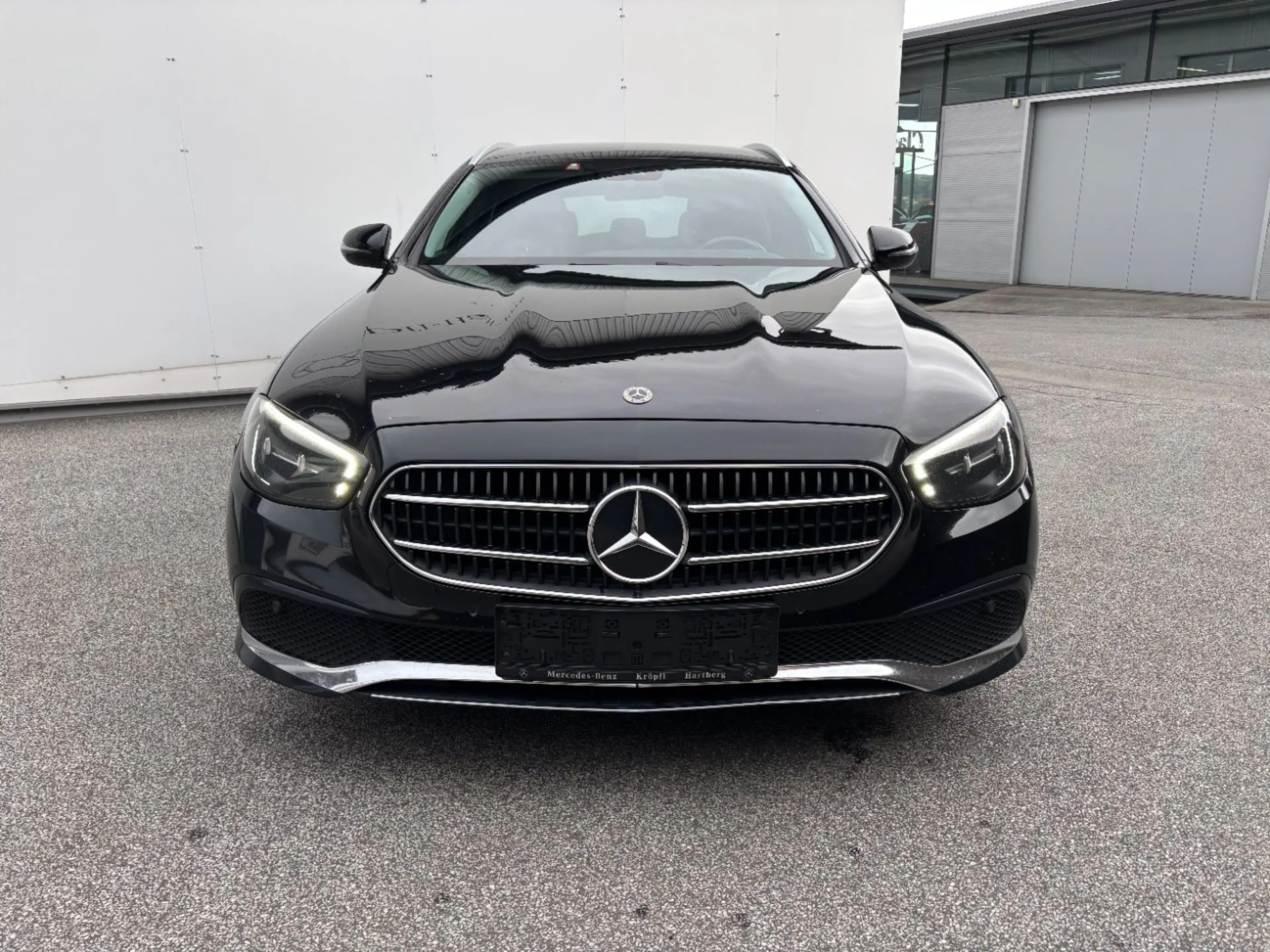 Mercedes-Benz E 220 d 4MATIC T-Modell Austria Edition RKam — photo 3