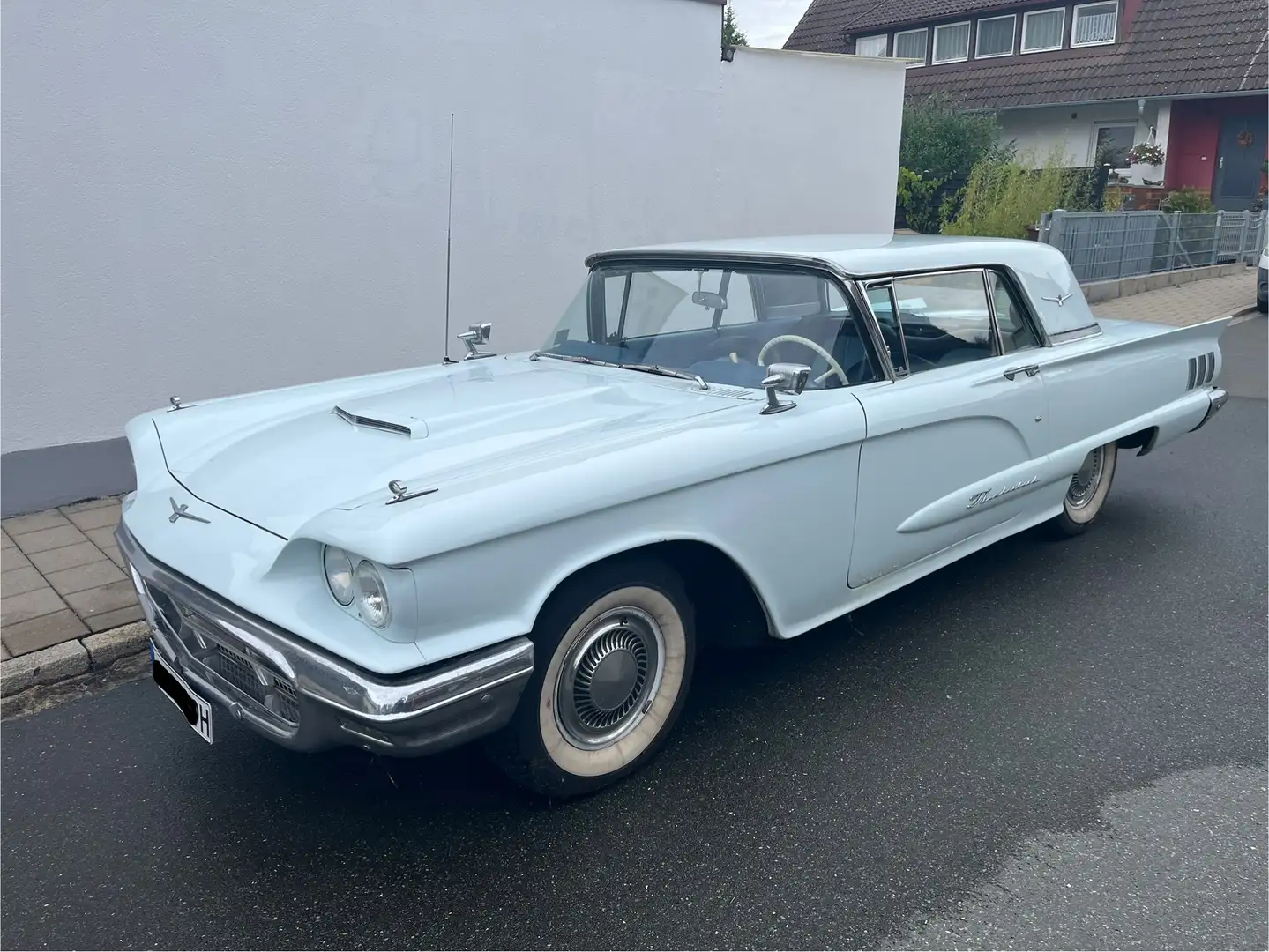 Ford Thunderbird - 1