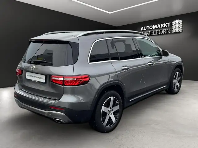 Mercedes-Benz GLB view 7